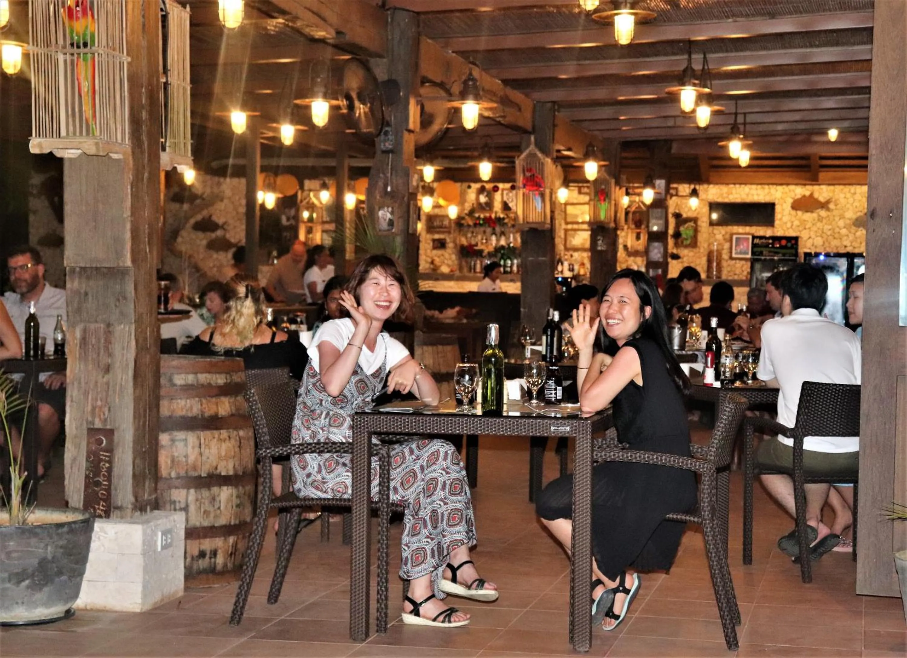 Restaurant/places to eat in Island View Beachfront Resort