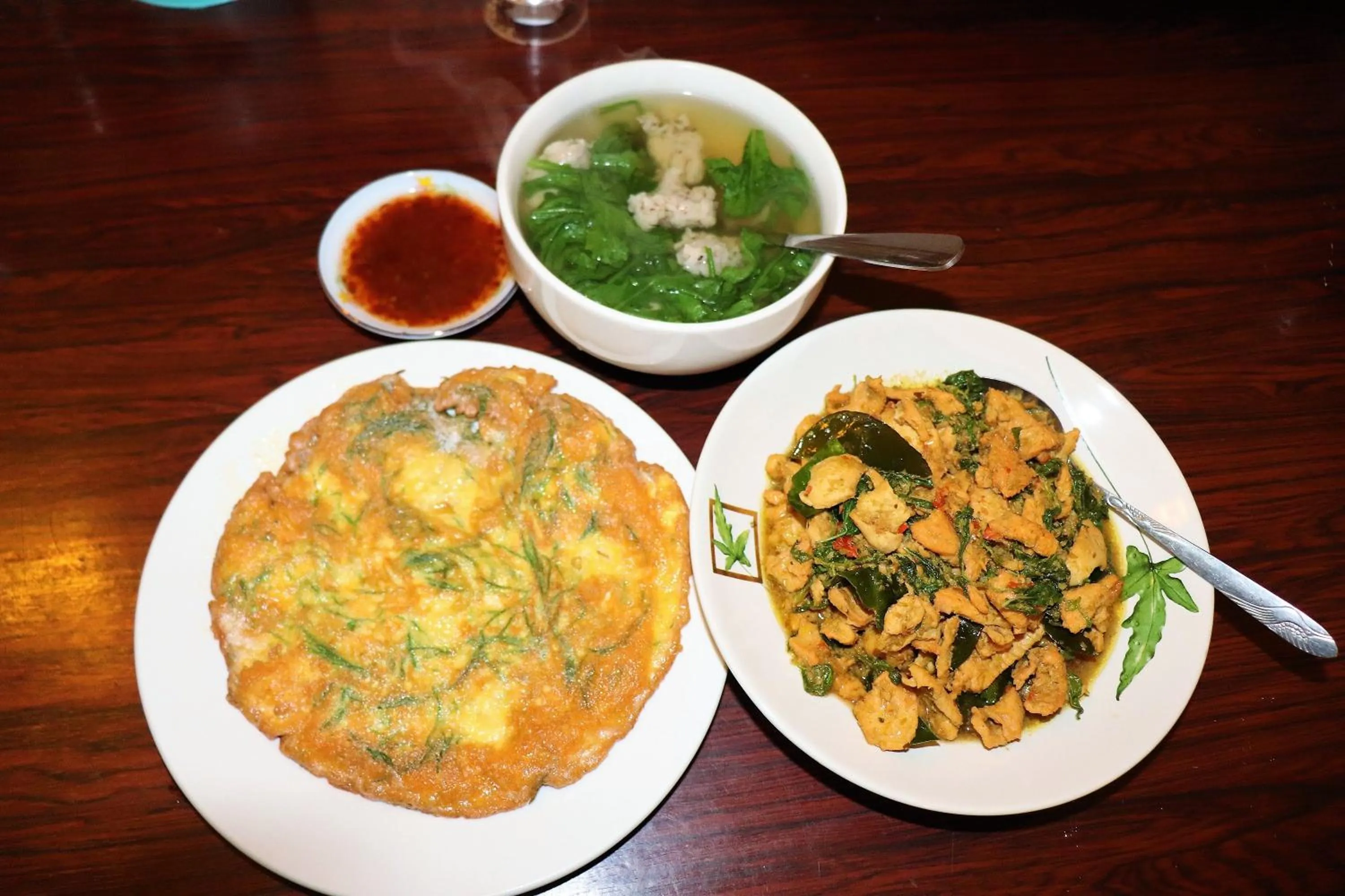 Restaurant/places to eat in Island View Beachfront Resort