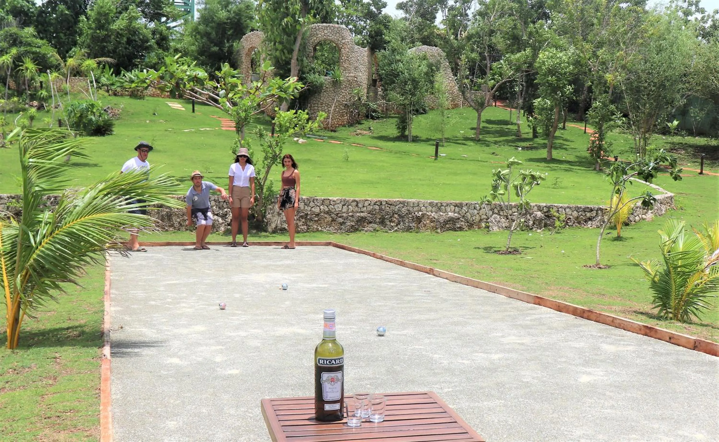 Garden in Island View Beachfront Resort