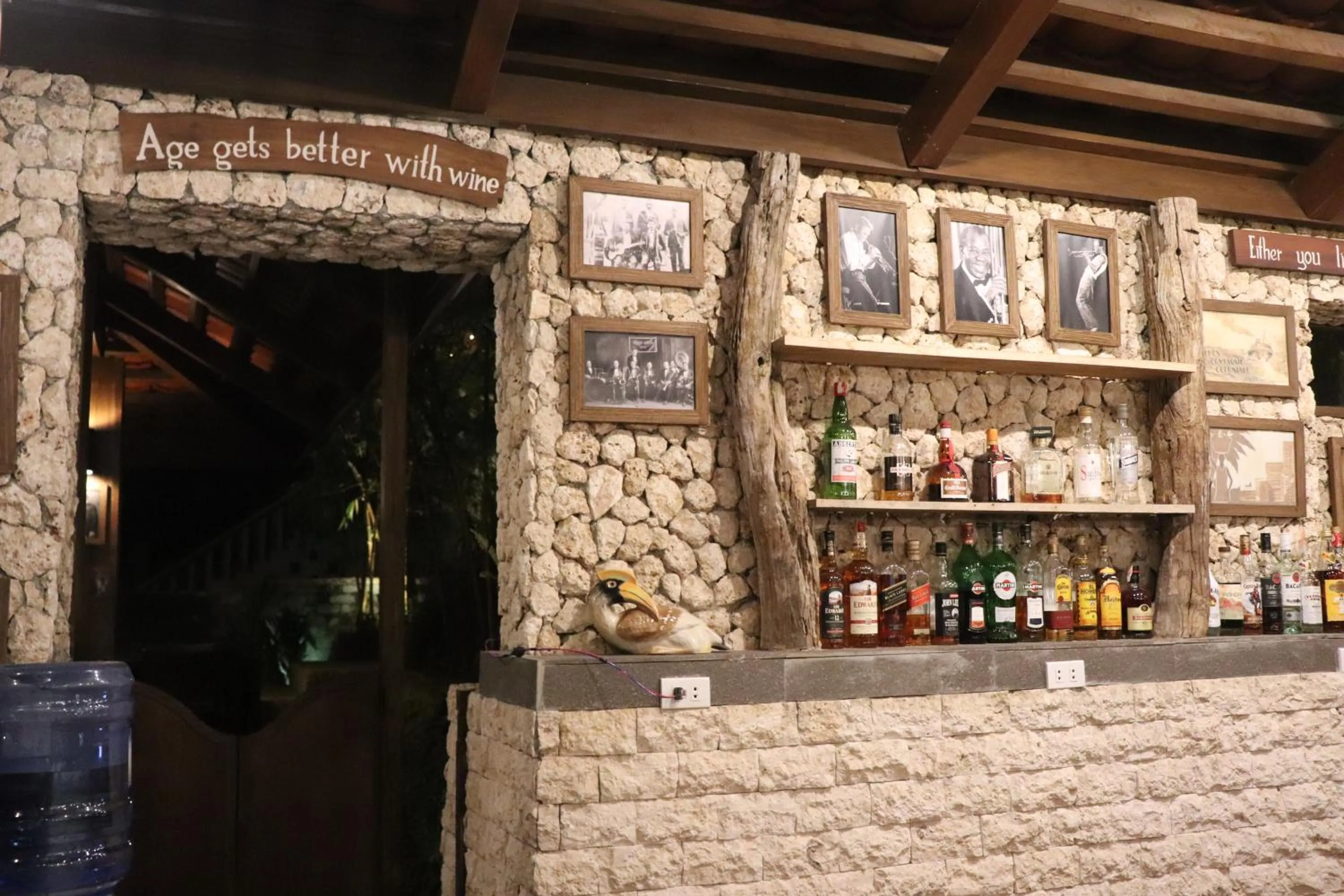 Island View Beachfront Resort