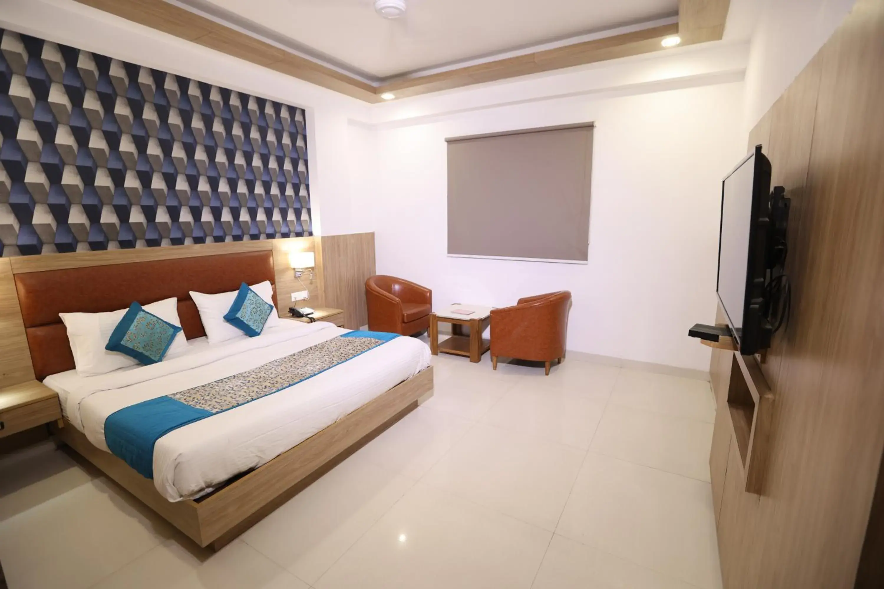 Executive Suite - single occupancy in The Elevate Hotel Near Delhi Airport With- Free Airport PICKUP Executive Suite - single occupancy in The Elevate Hotel Near Delhi Airport With- Free Airport PICKUP