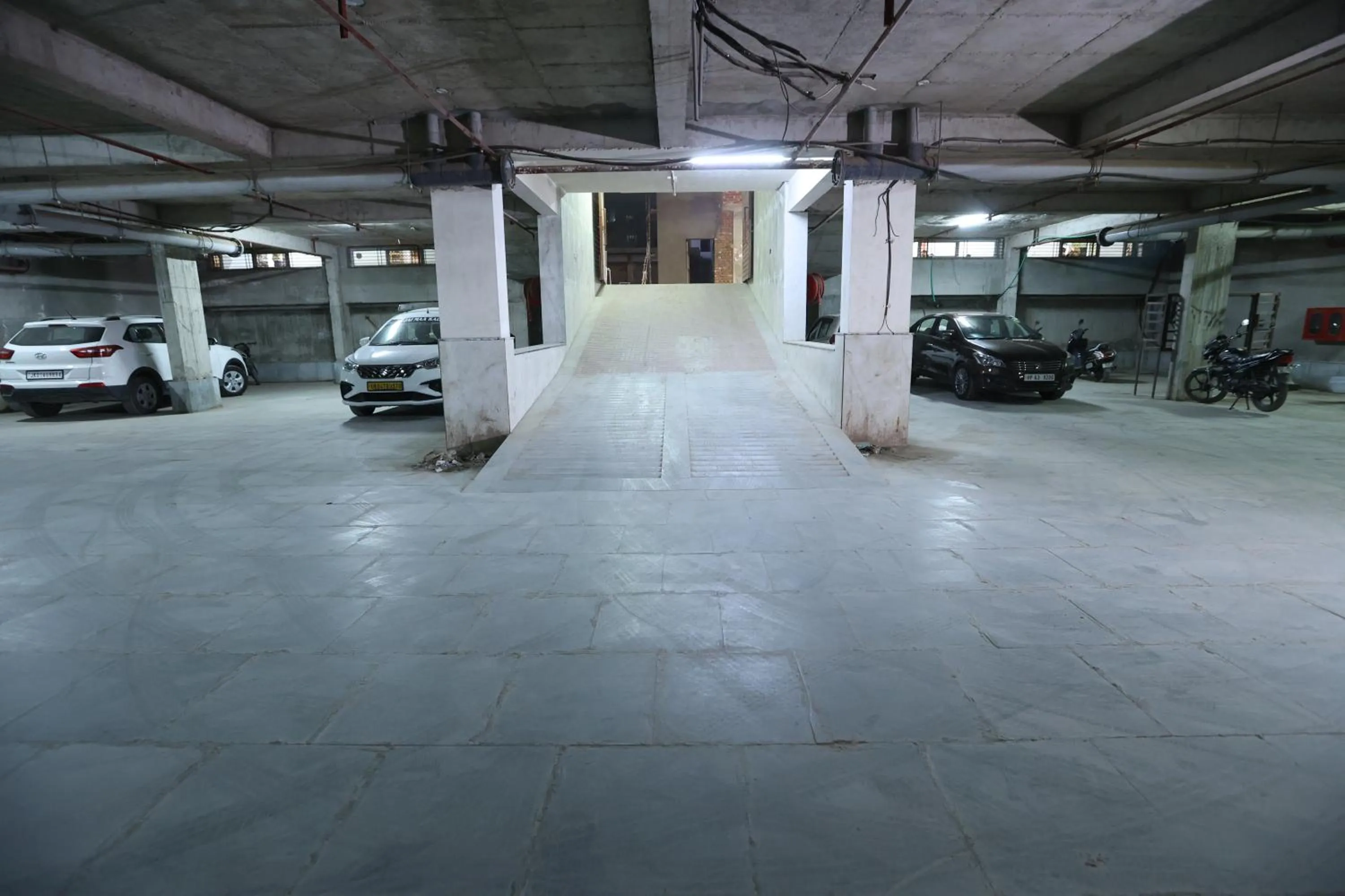 The Elevate Hotel Near Delhi Airport With- Free Airport PICKUP