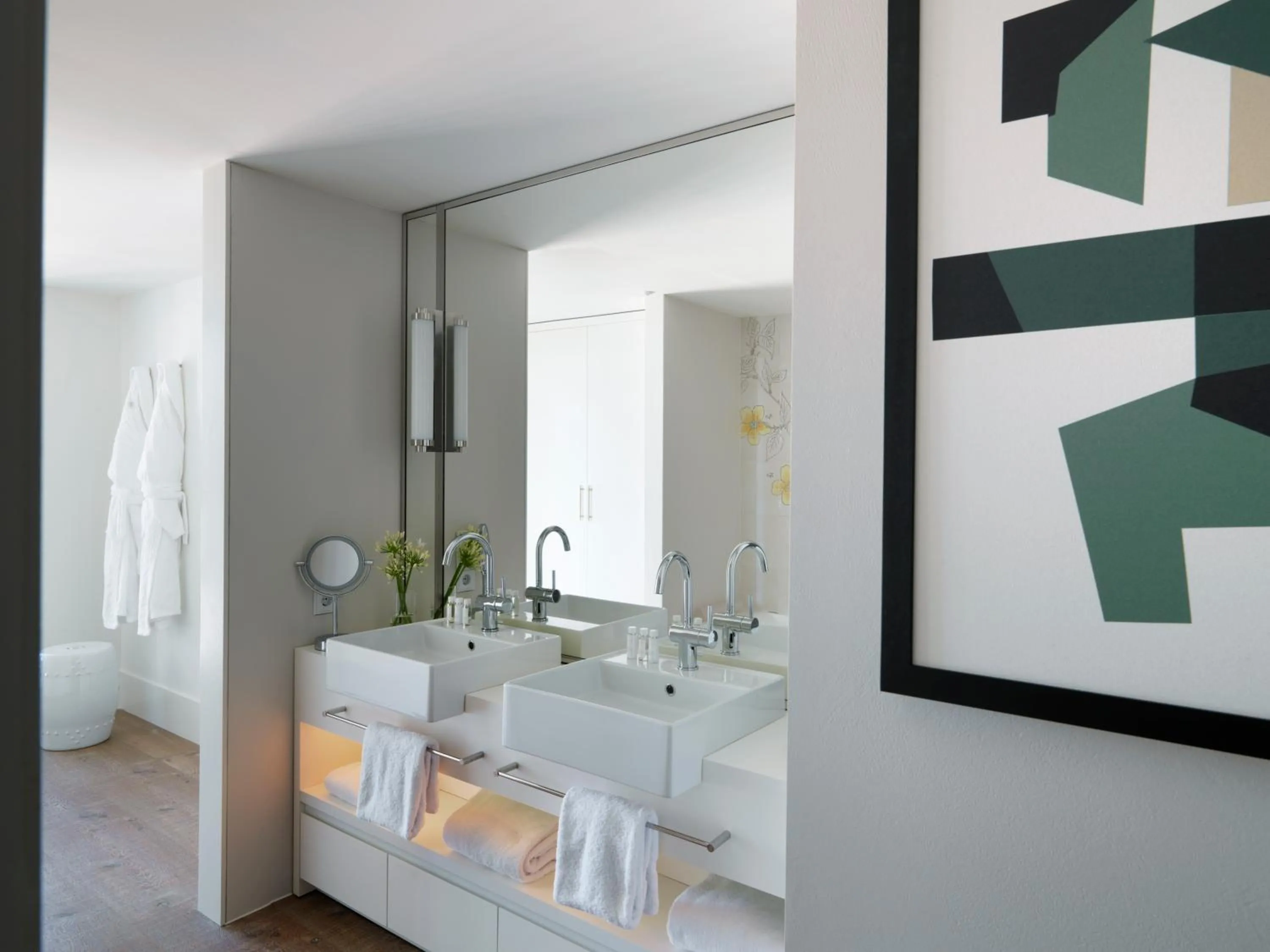 Bathroom in Hotel Camiral - The Leading Hotels of the World