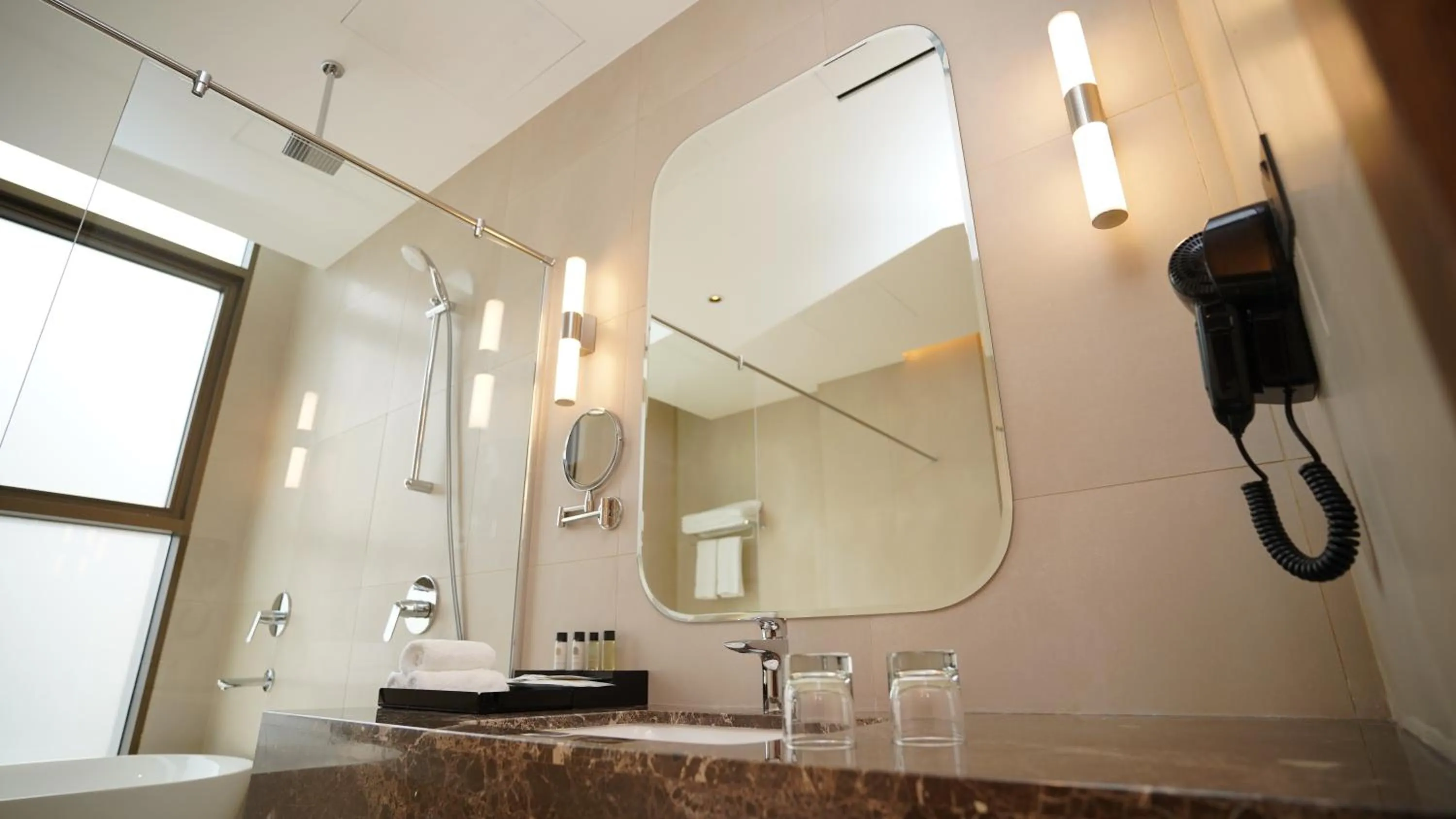 Bathroom in Jasmine Garden Hotel