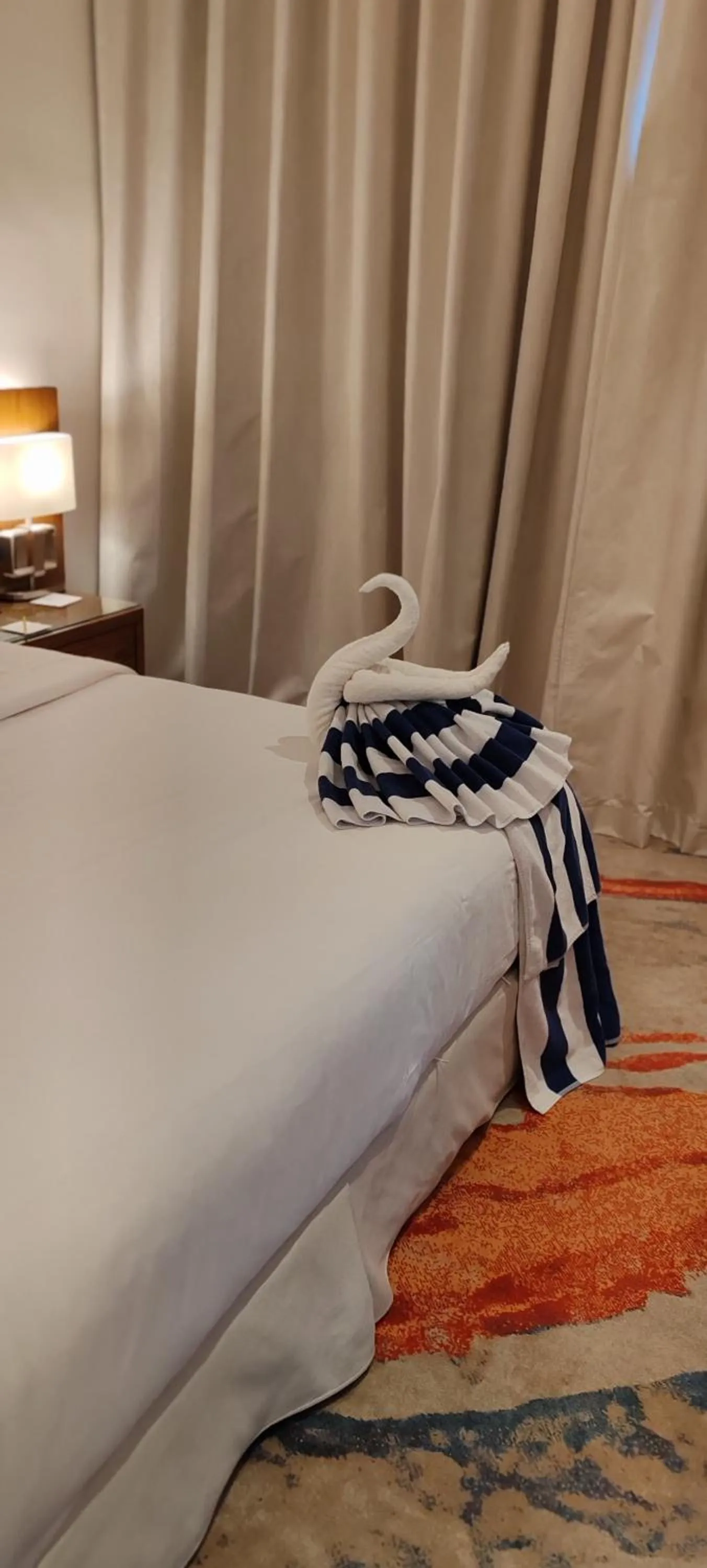 Bed in Jasmine Garden Hotel