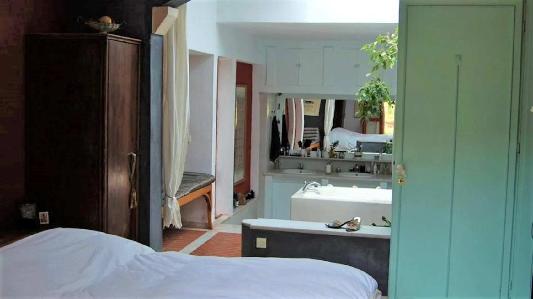 Bathroom, Bed in Villa Rodialos