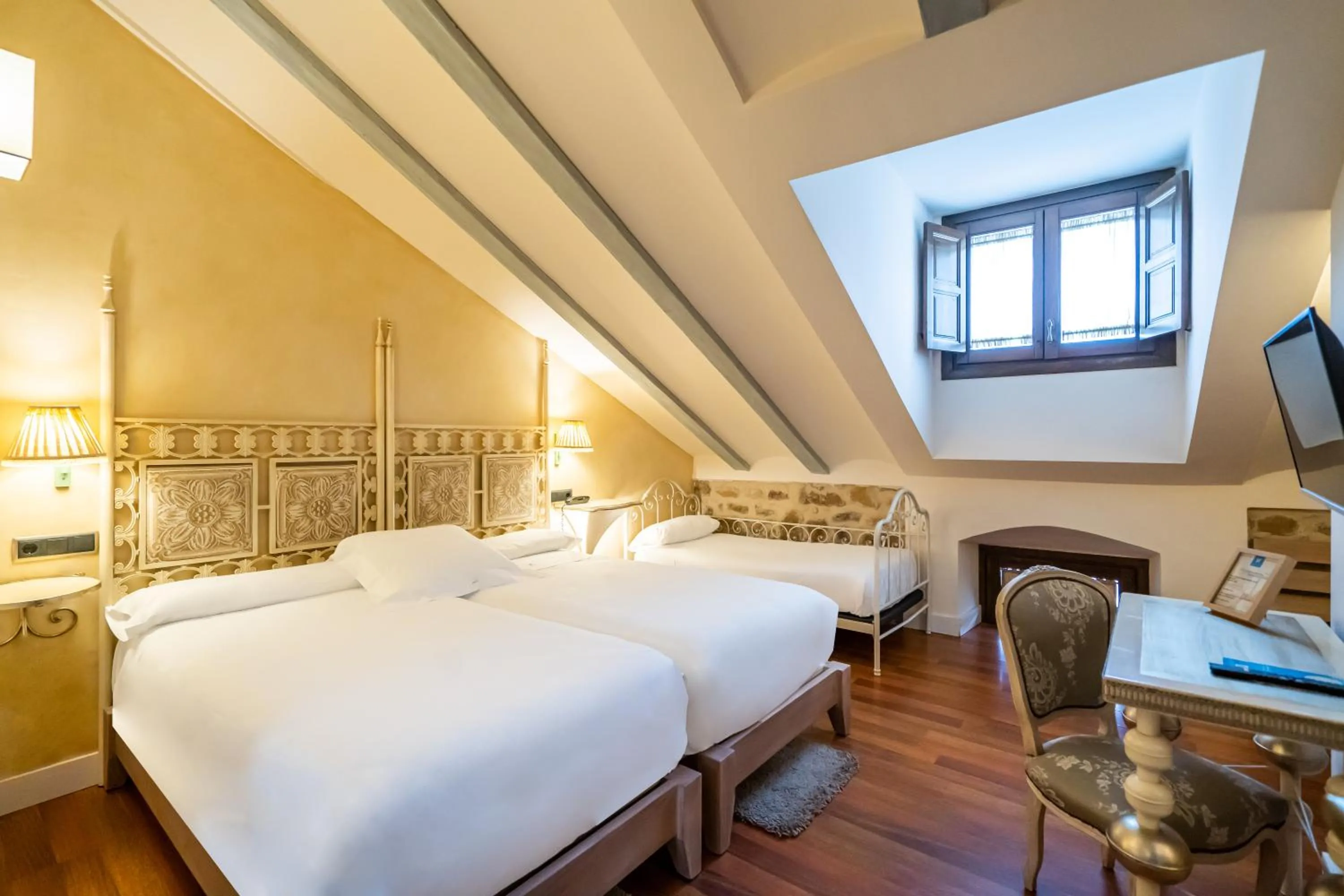 Bedroom, Bed in YIT La Casona del Arco