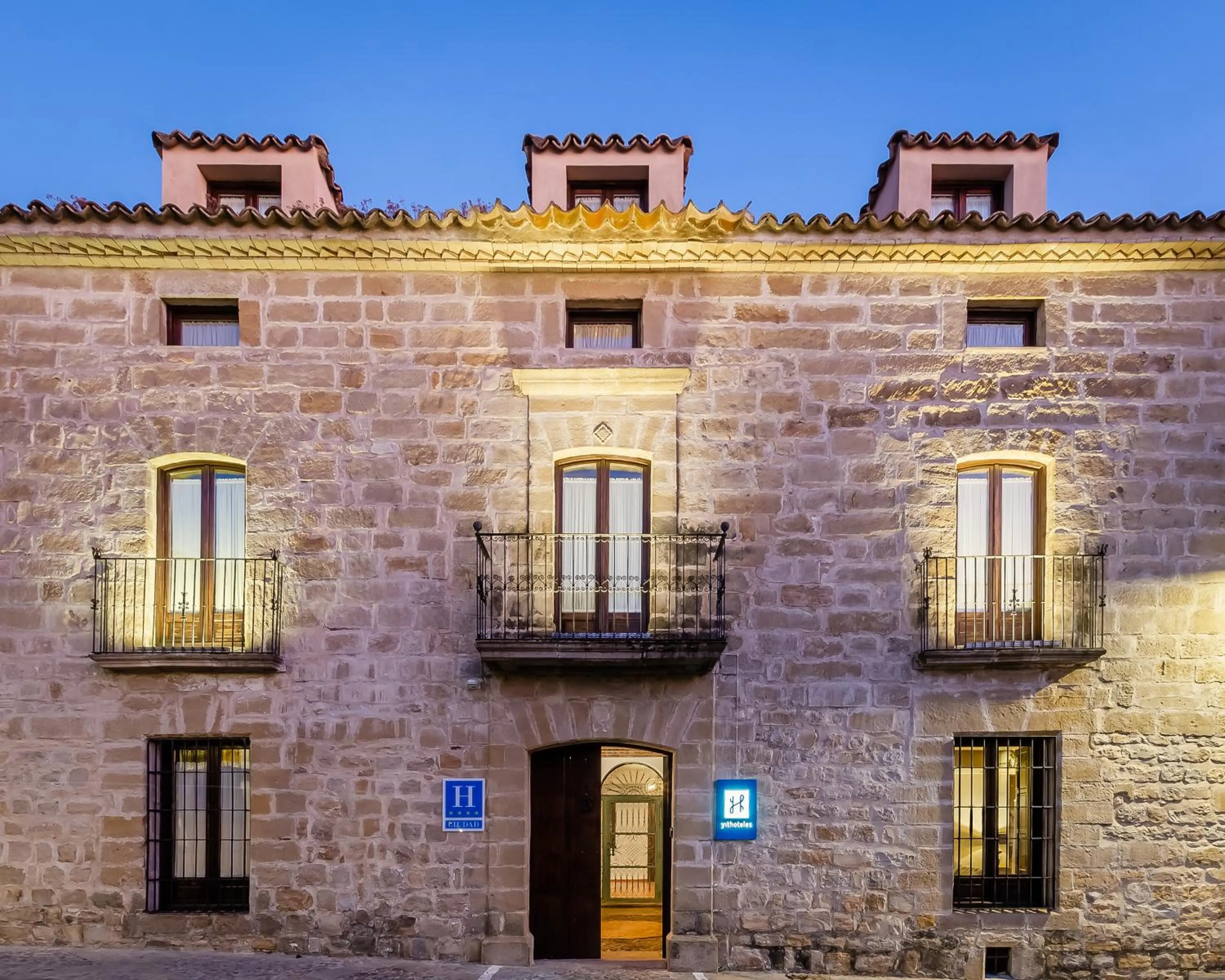 Property building in YIT La Casona del Arco