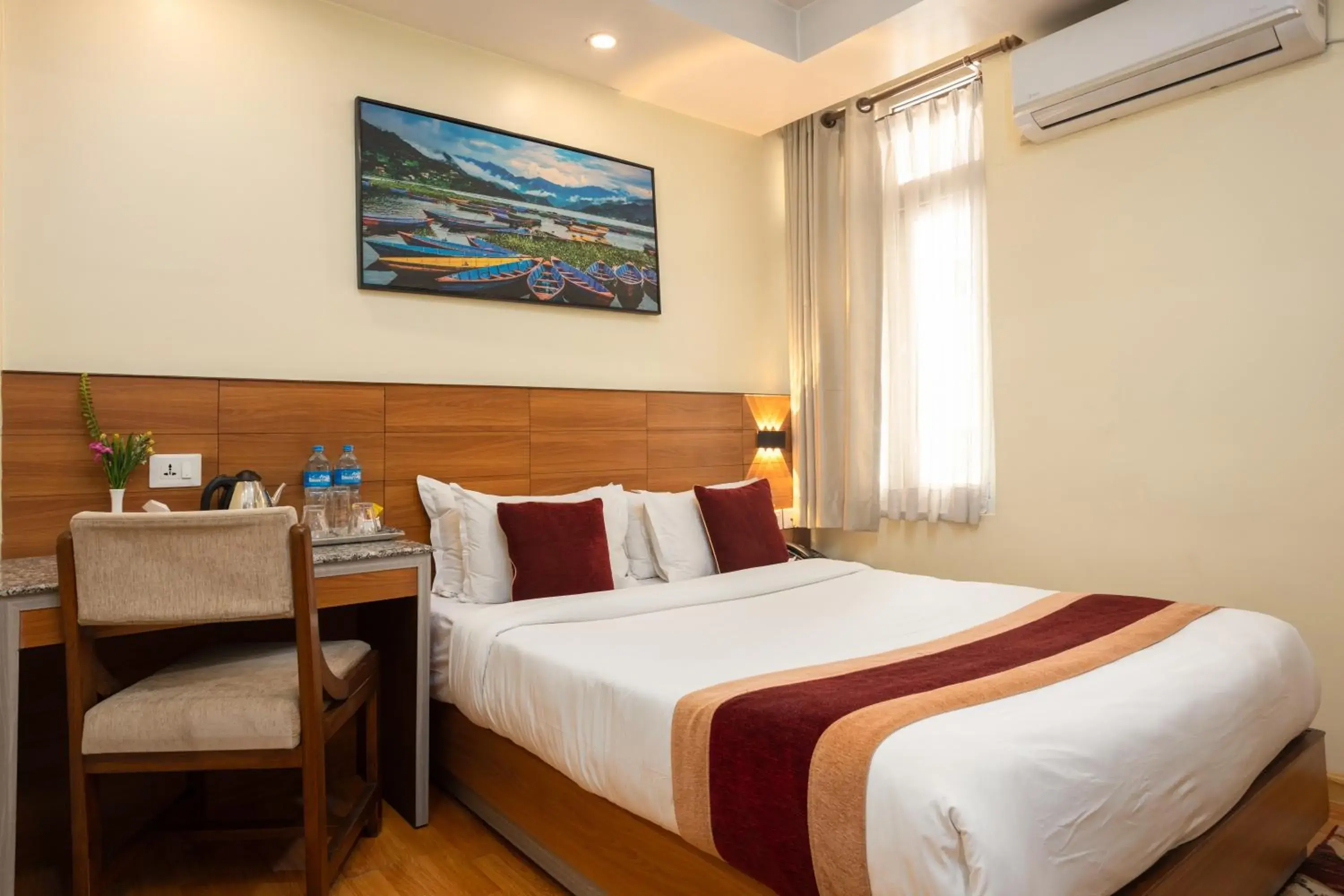 Deluxe Single Room with Complimentary Airport Pickup for International Flights - single occupancy in Magnificent Hotel Deluxe Single Room with Complimentary Airport Pickup for International Flights - single occupancy in Magnificent Hotel