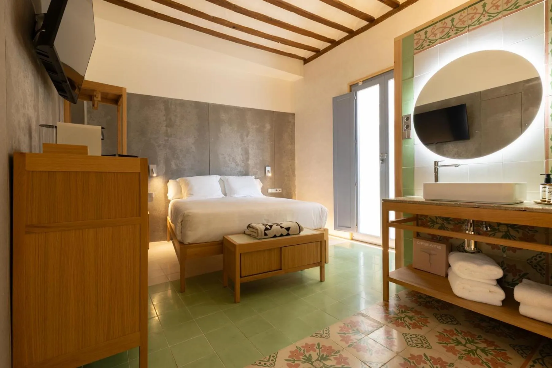 Bed in Hotel Carlos V