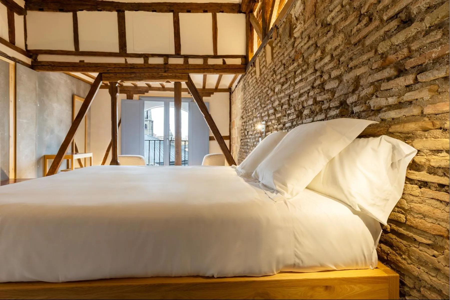 Bed in Hotel Carlos V