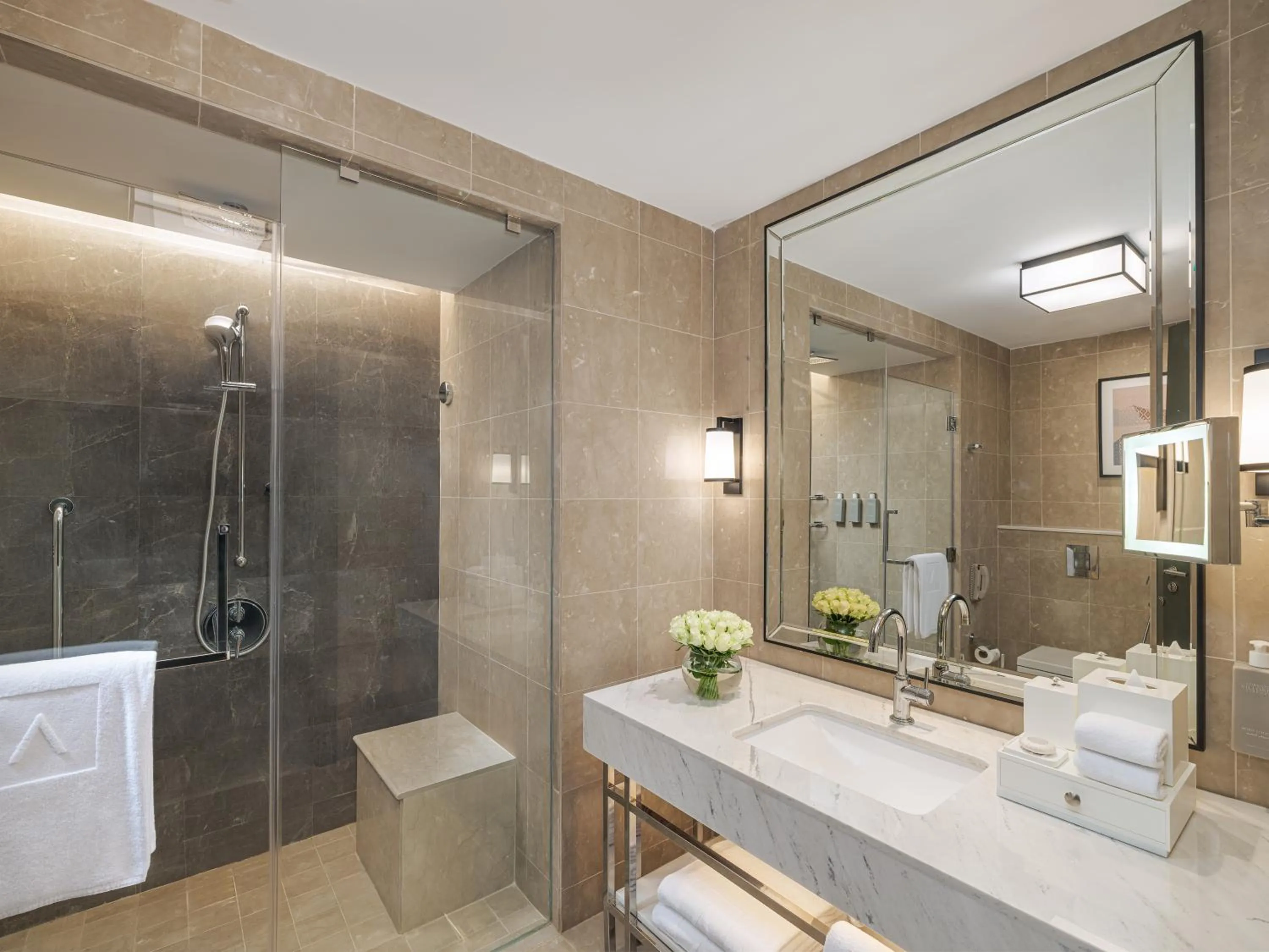 Restaurant/places to eat in Address Jabal Omar Makkah