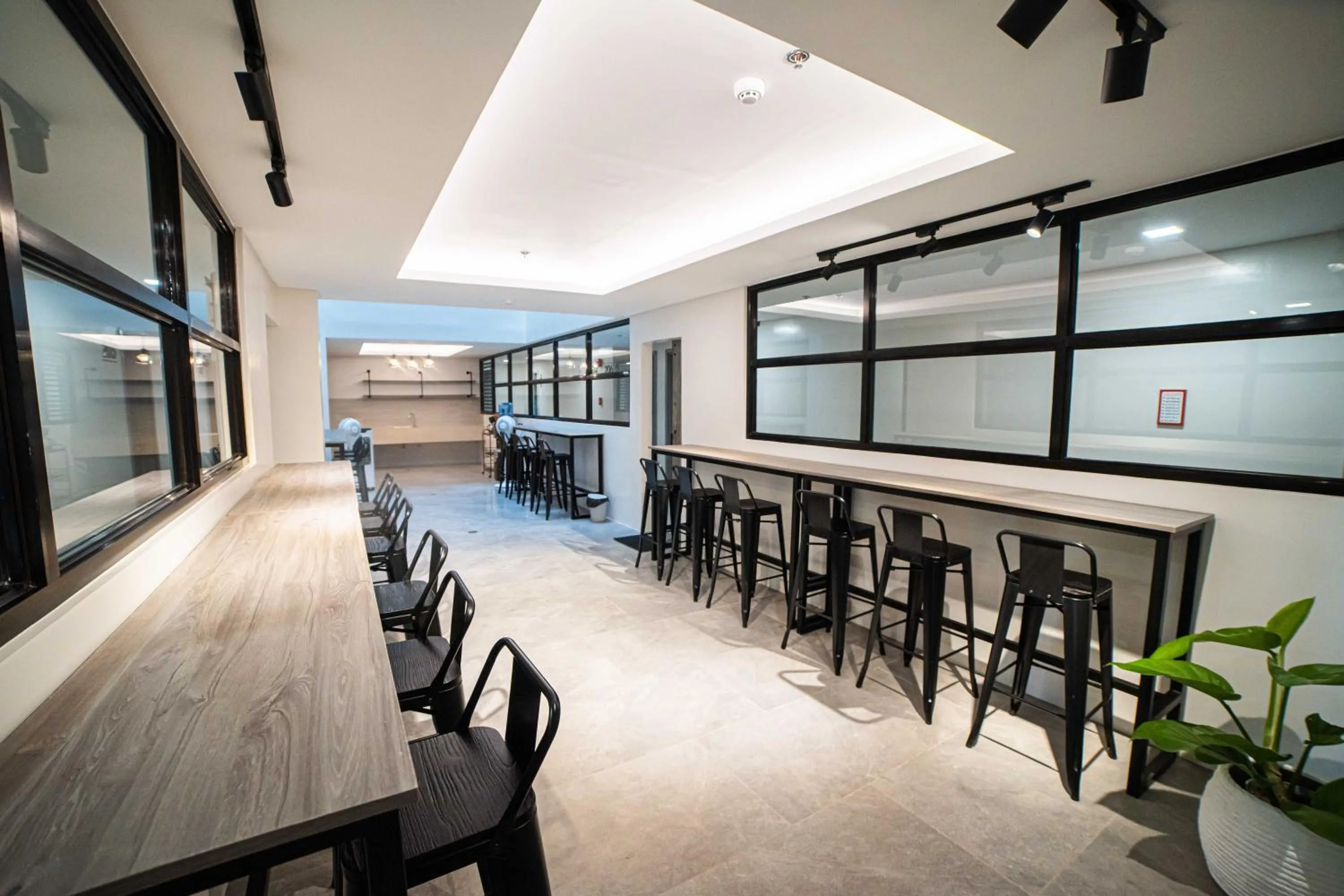 Coffee/tea facilities in Seeya Hotel