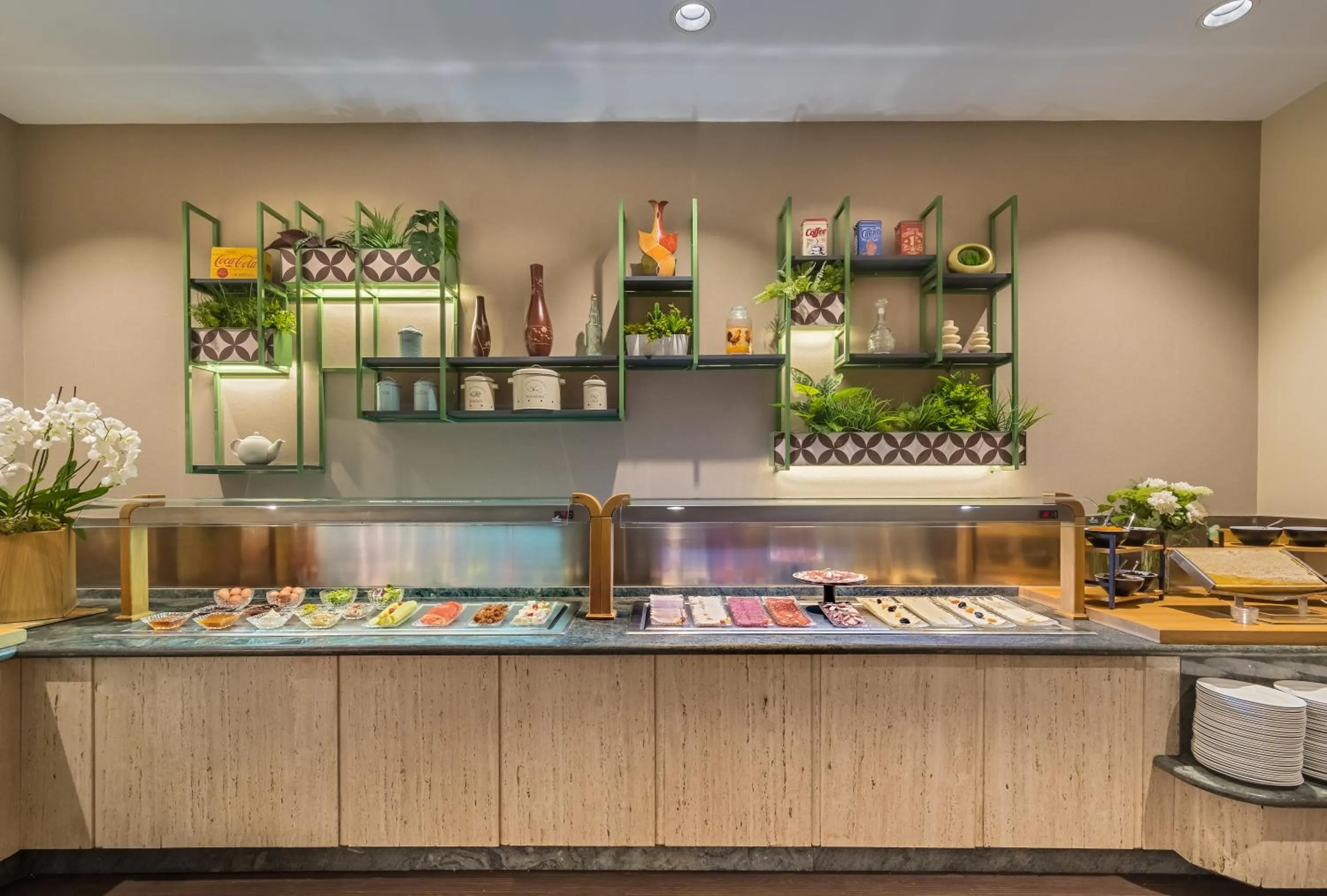 Food and drinks in Occidental Granada