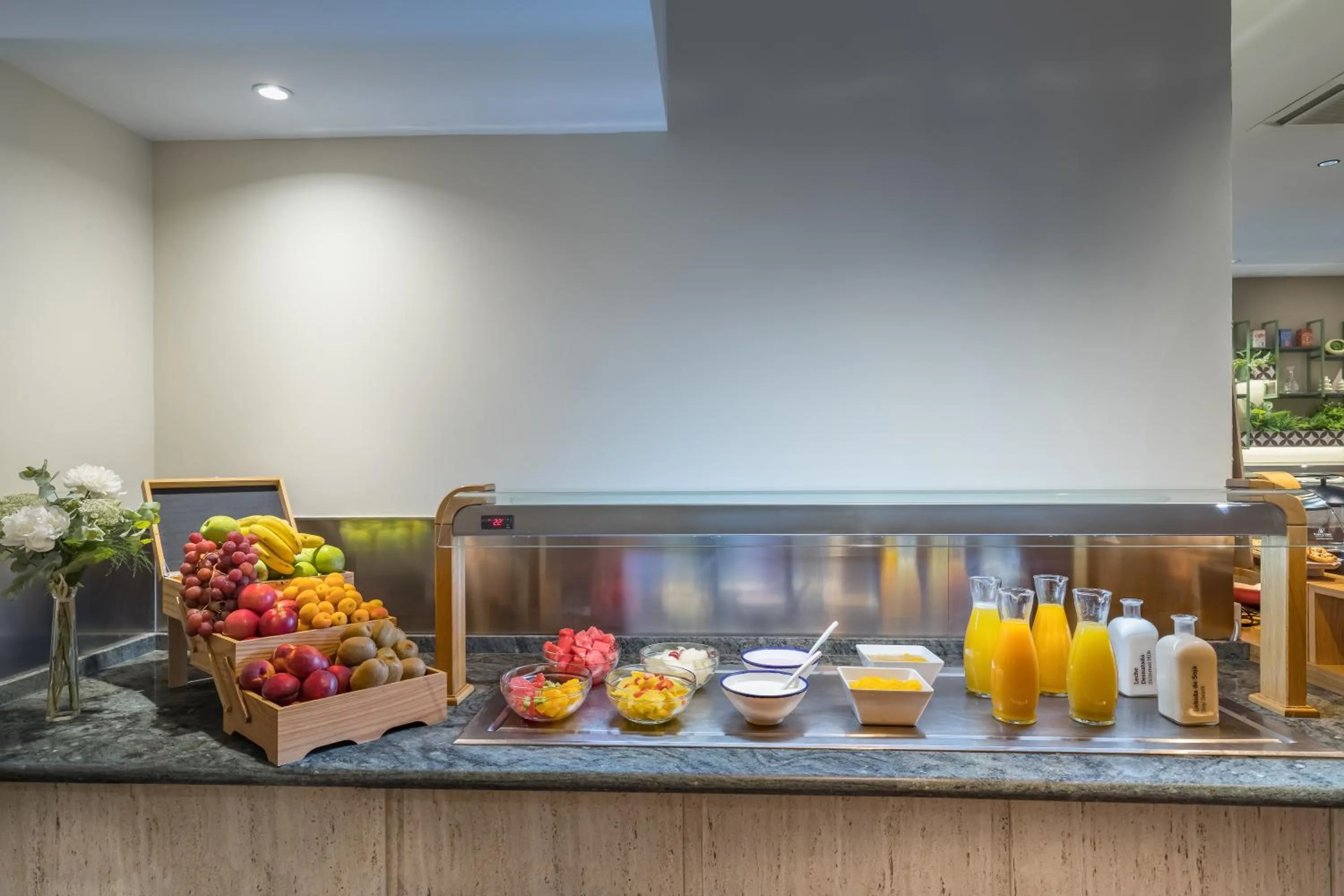 Breakfast in Occidental Granada