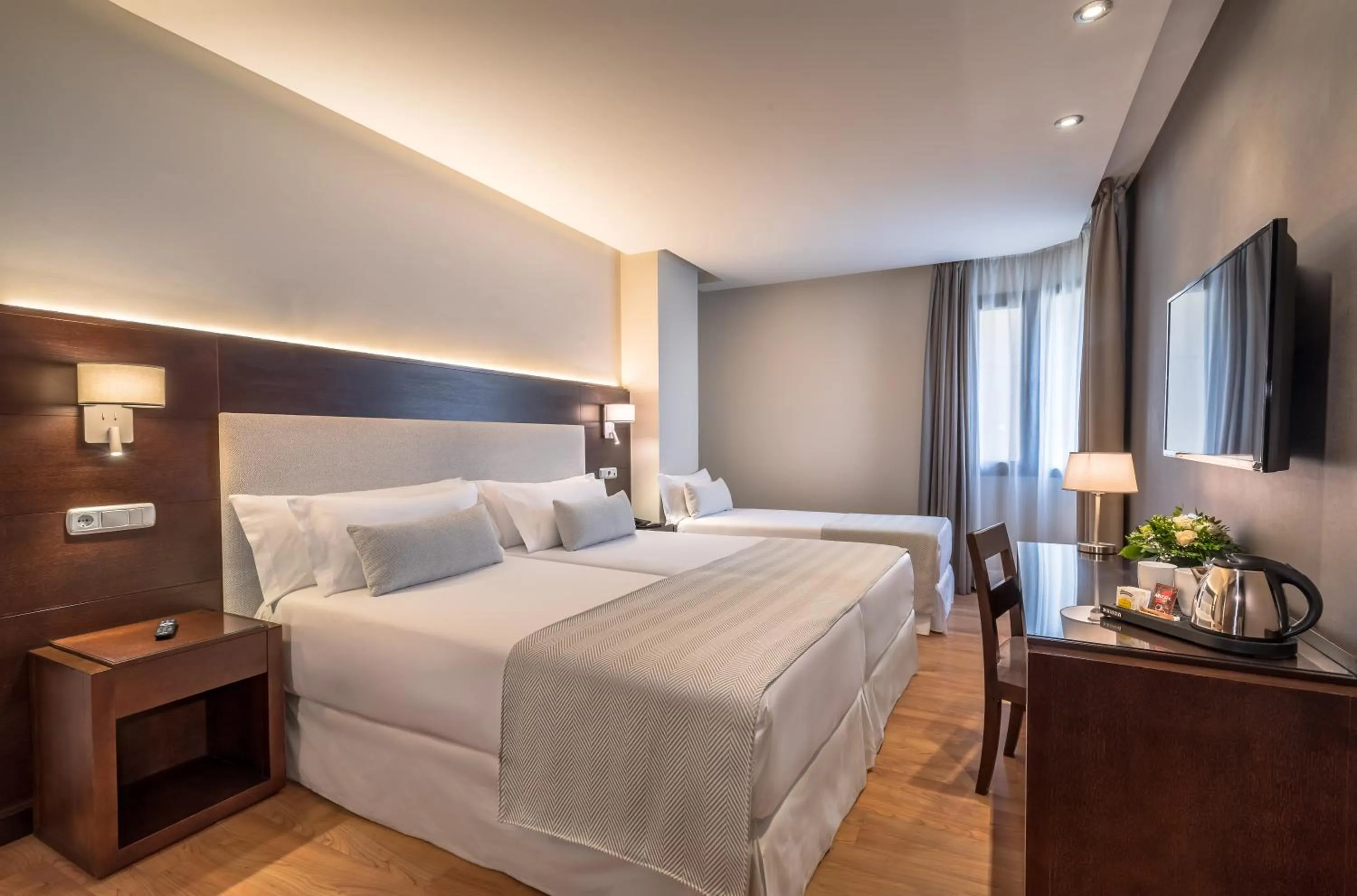 Bed in Occidental Granada