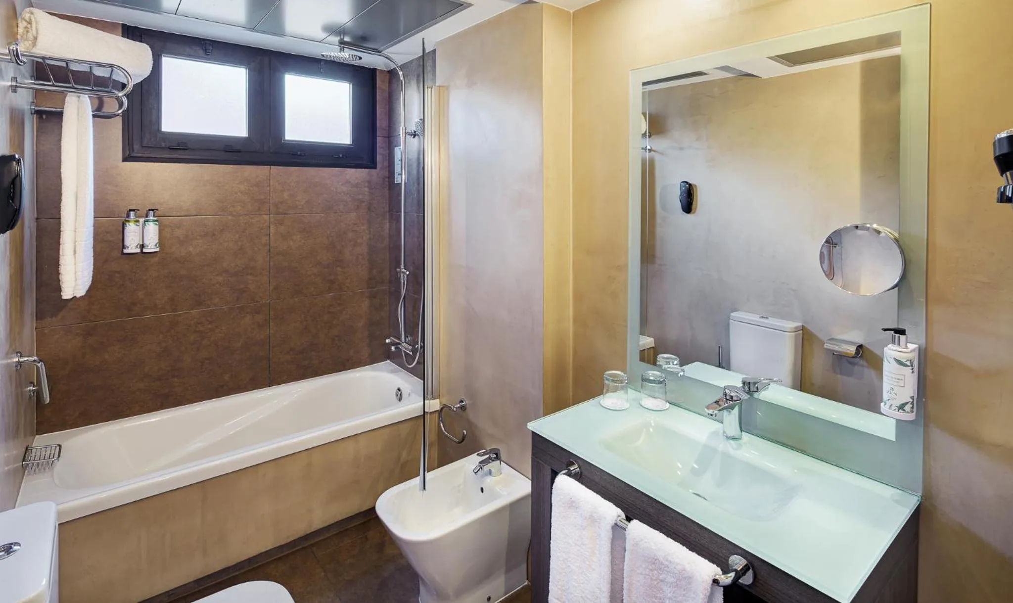 Bathroom in Gran Hotel Luna de Granada