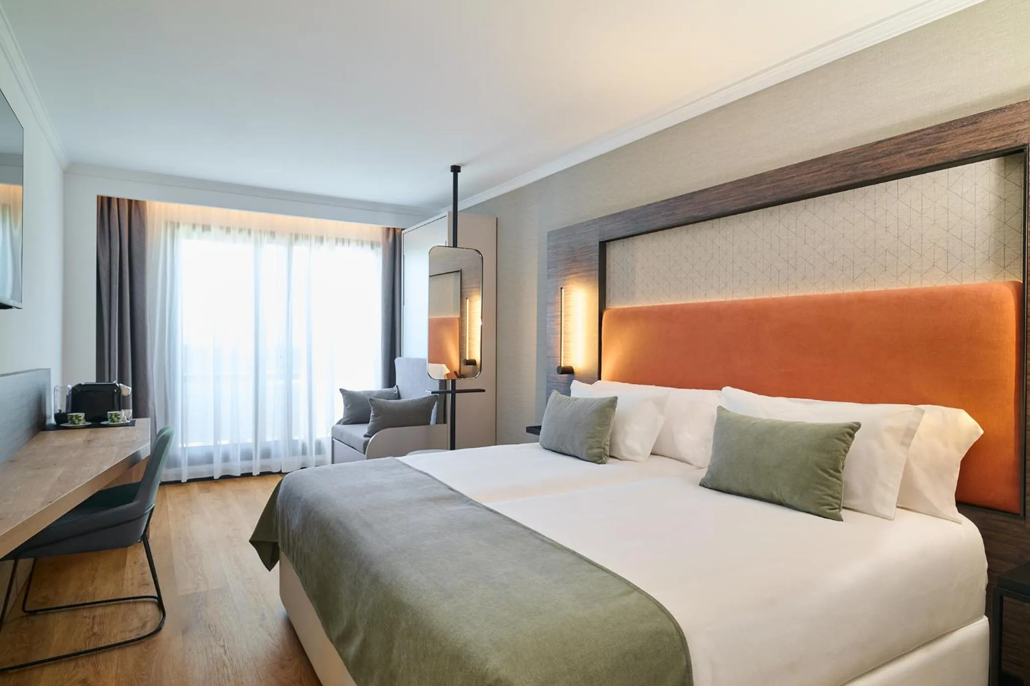 Bed in Gran Hotel Luna de Granada