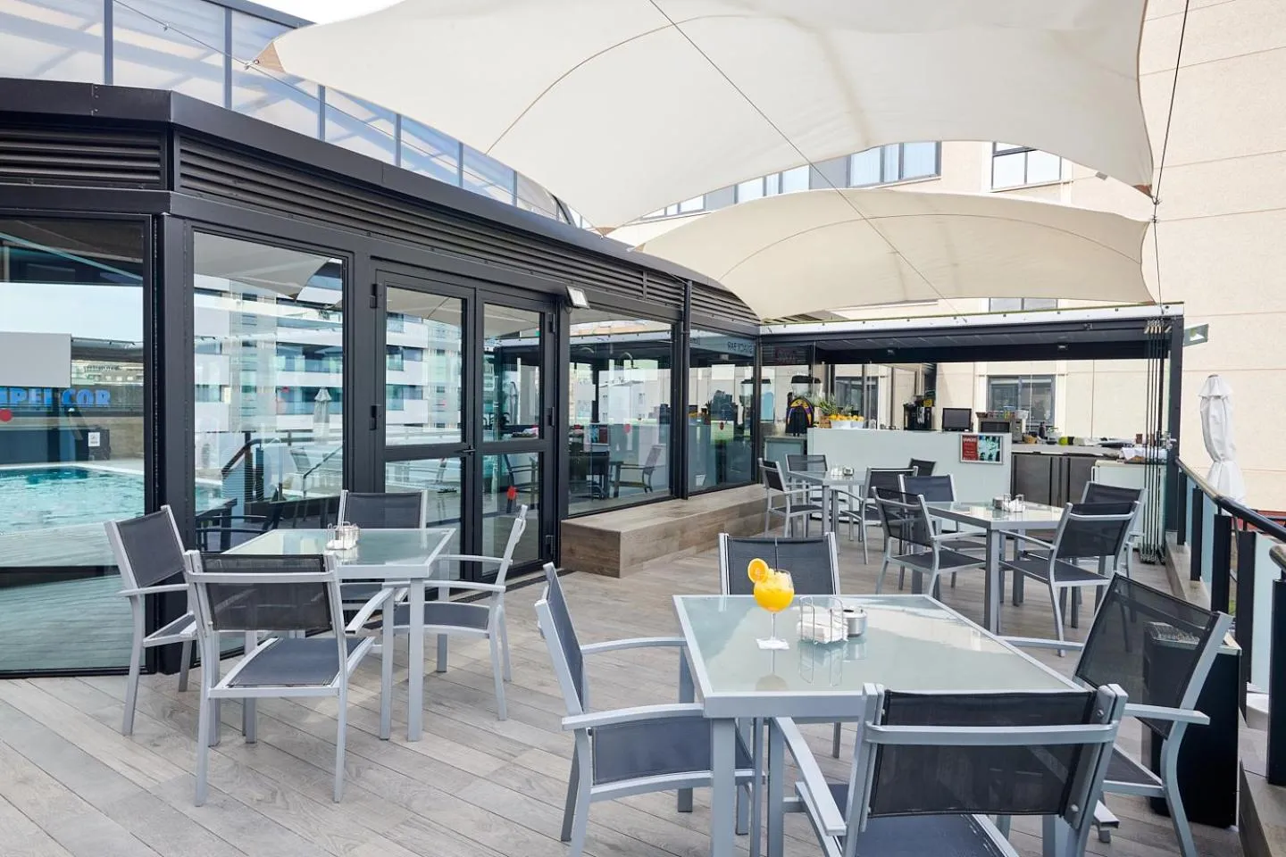 Restaurant/places to eat in Gran Hotel Luna de Granada