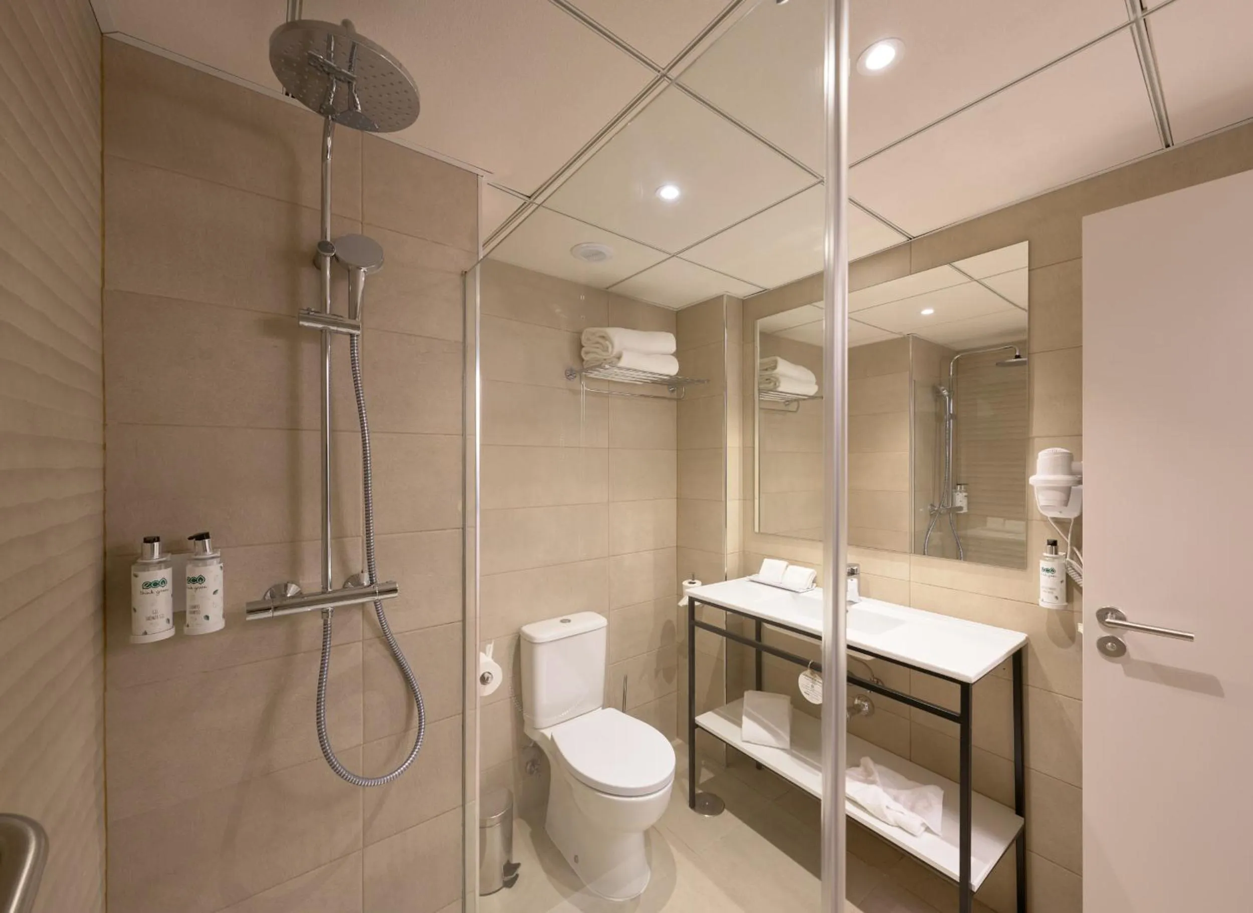 Bathroom in Óbal Hotel Marbella