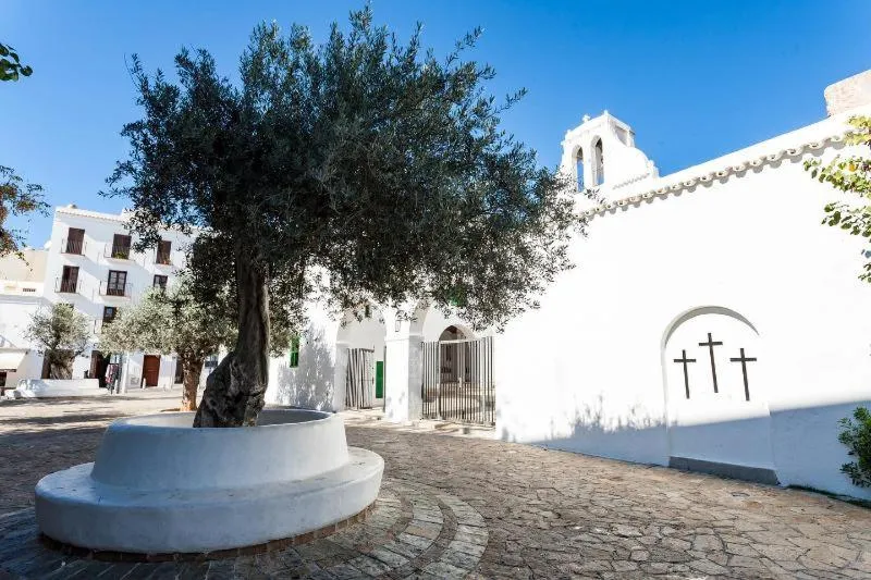 Property building in Apartamentos Tramuntana