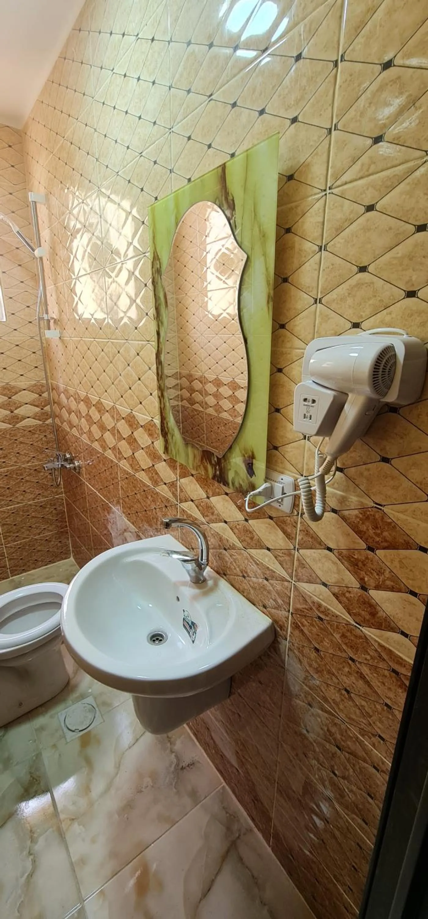 Toilet in Nabateans Home Hotel