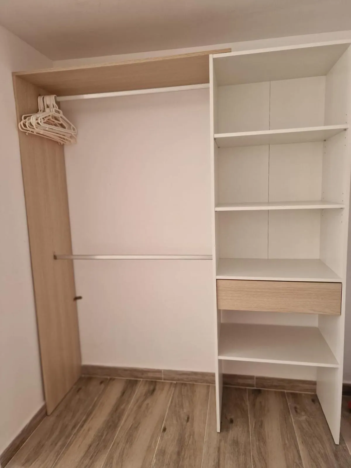 wardrobe in Aparthotel Puerto Cala Vadella