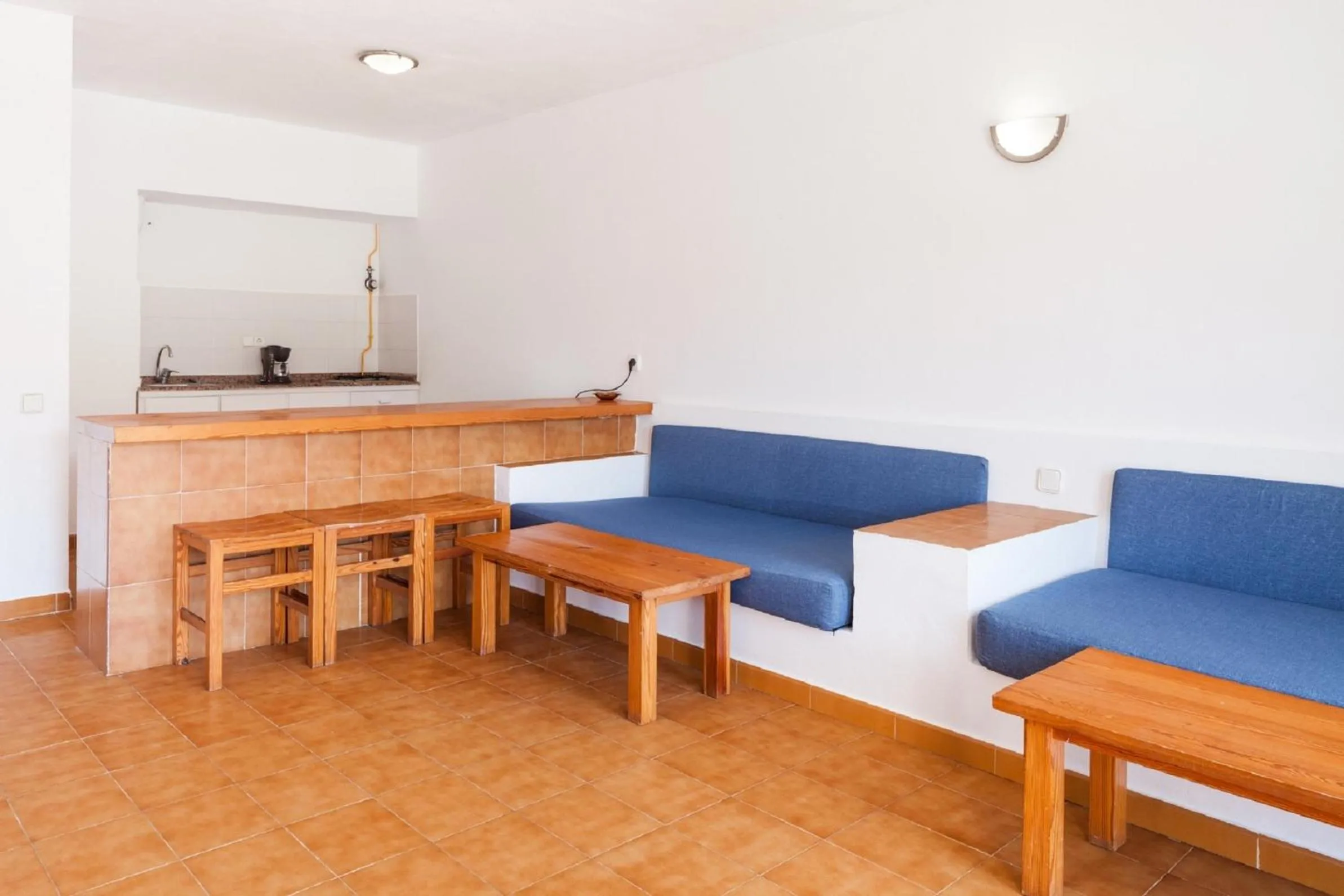 Kitchen or kitchenette in Aparthotel Puerto Cala Vadella