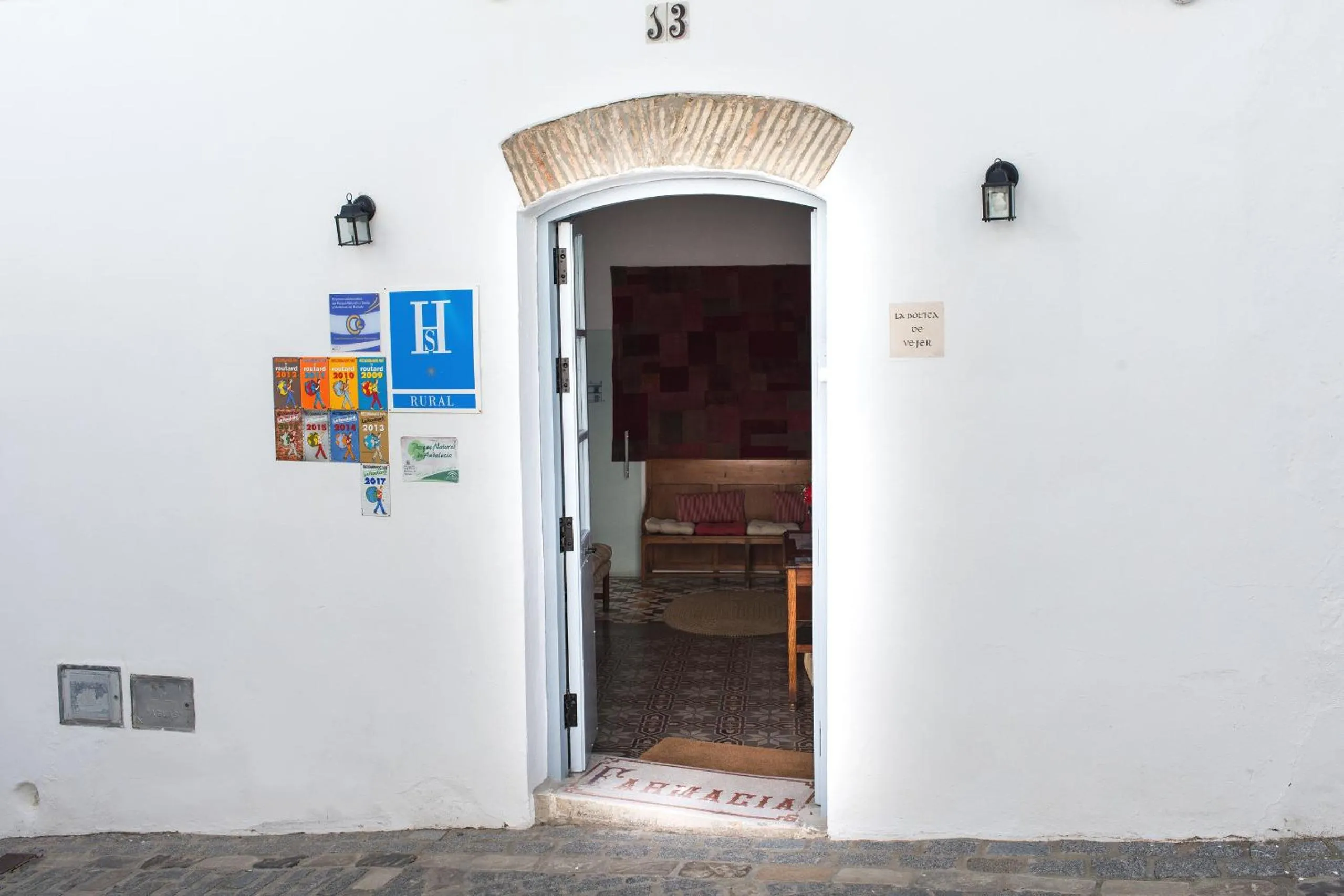 Facade/entrance in La Botica de Vejer
