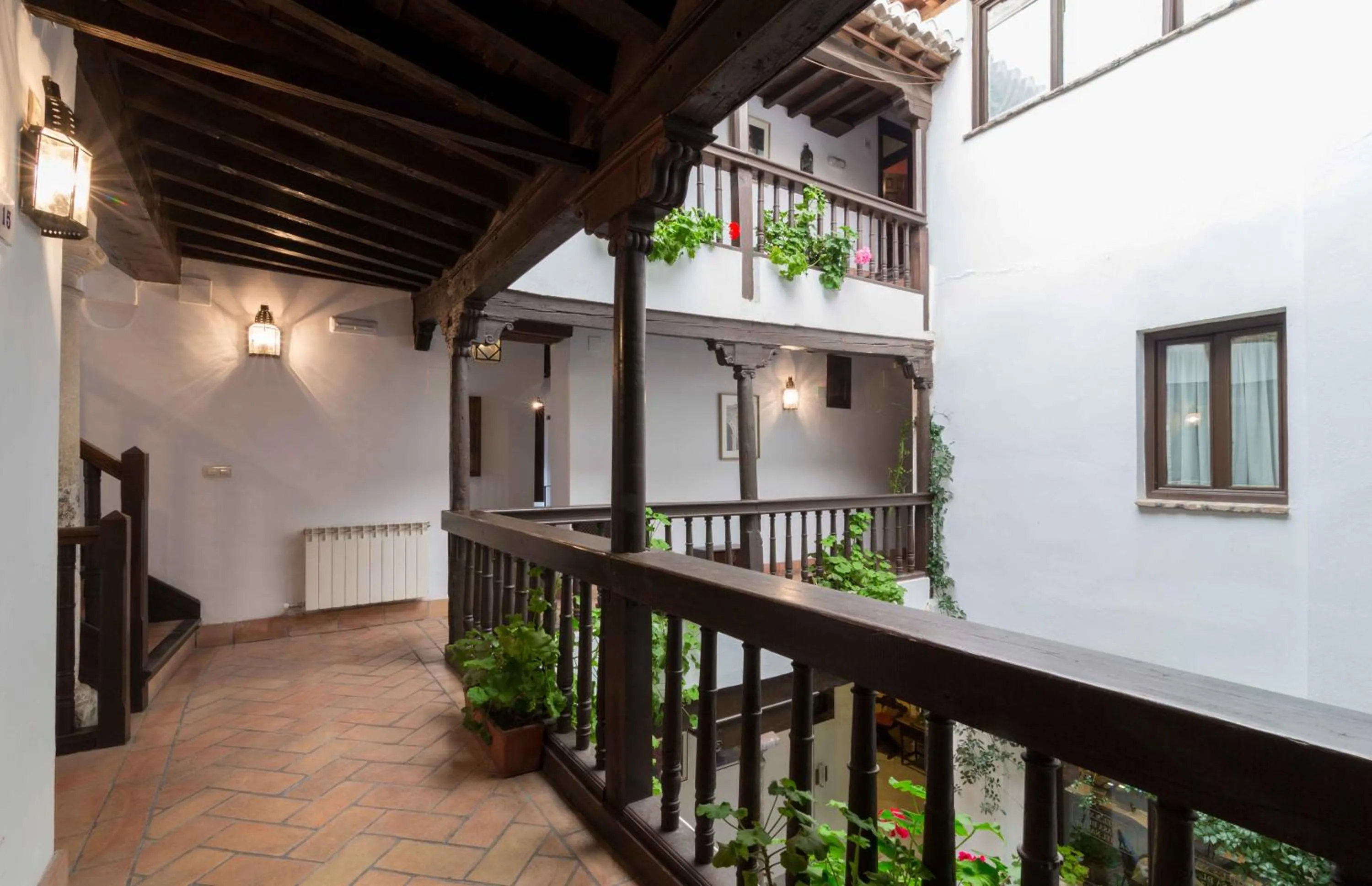 Inner courtyard view in Casa del Capitel Nazarí