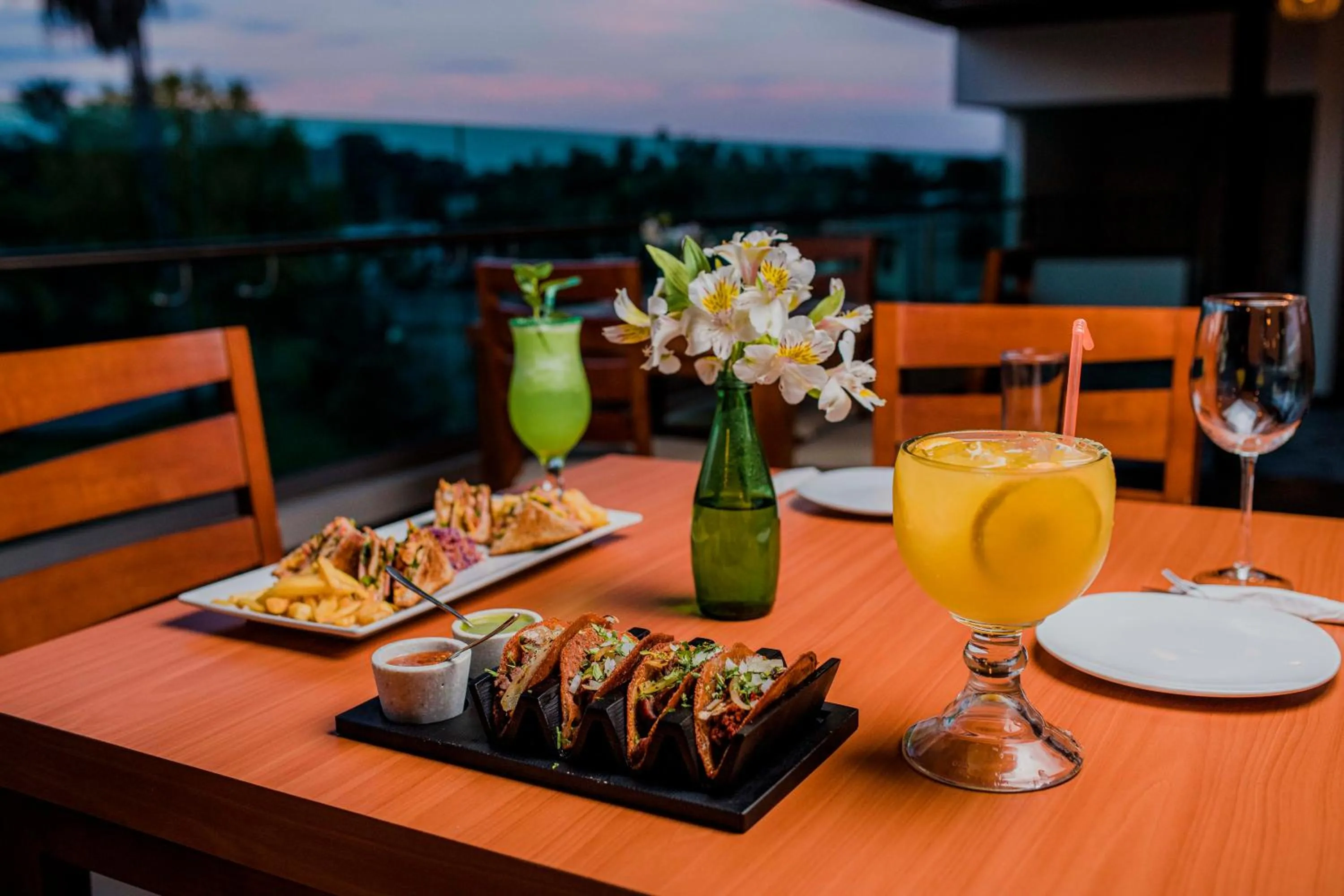 Restaurant/places to eat in Hotel La Querencia