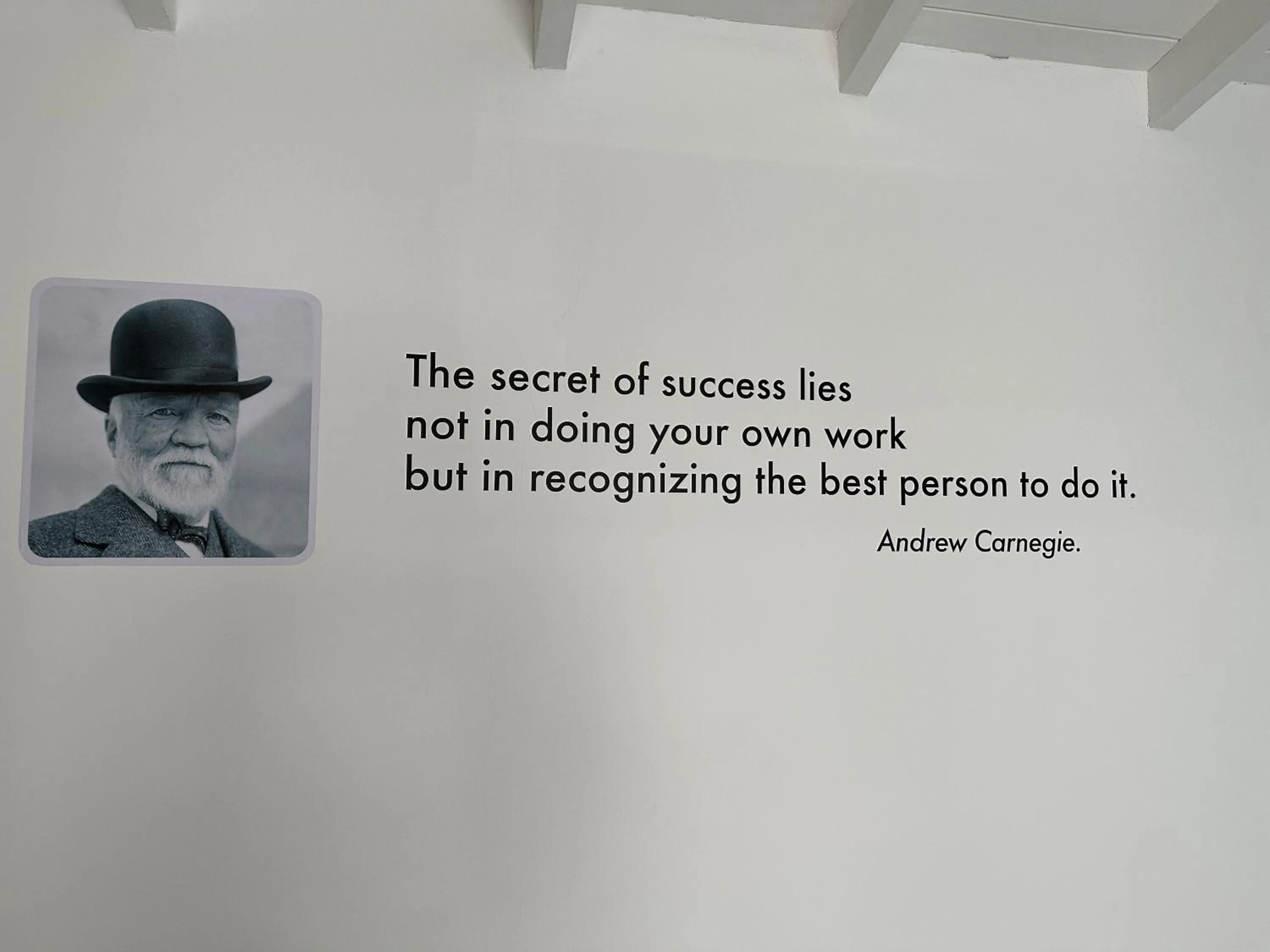 Text overlay in CoLinkHouse Hotel