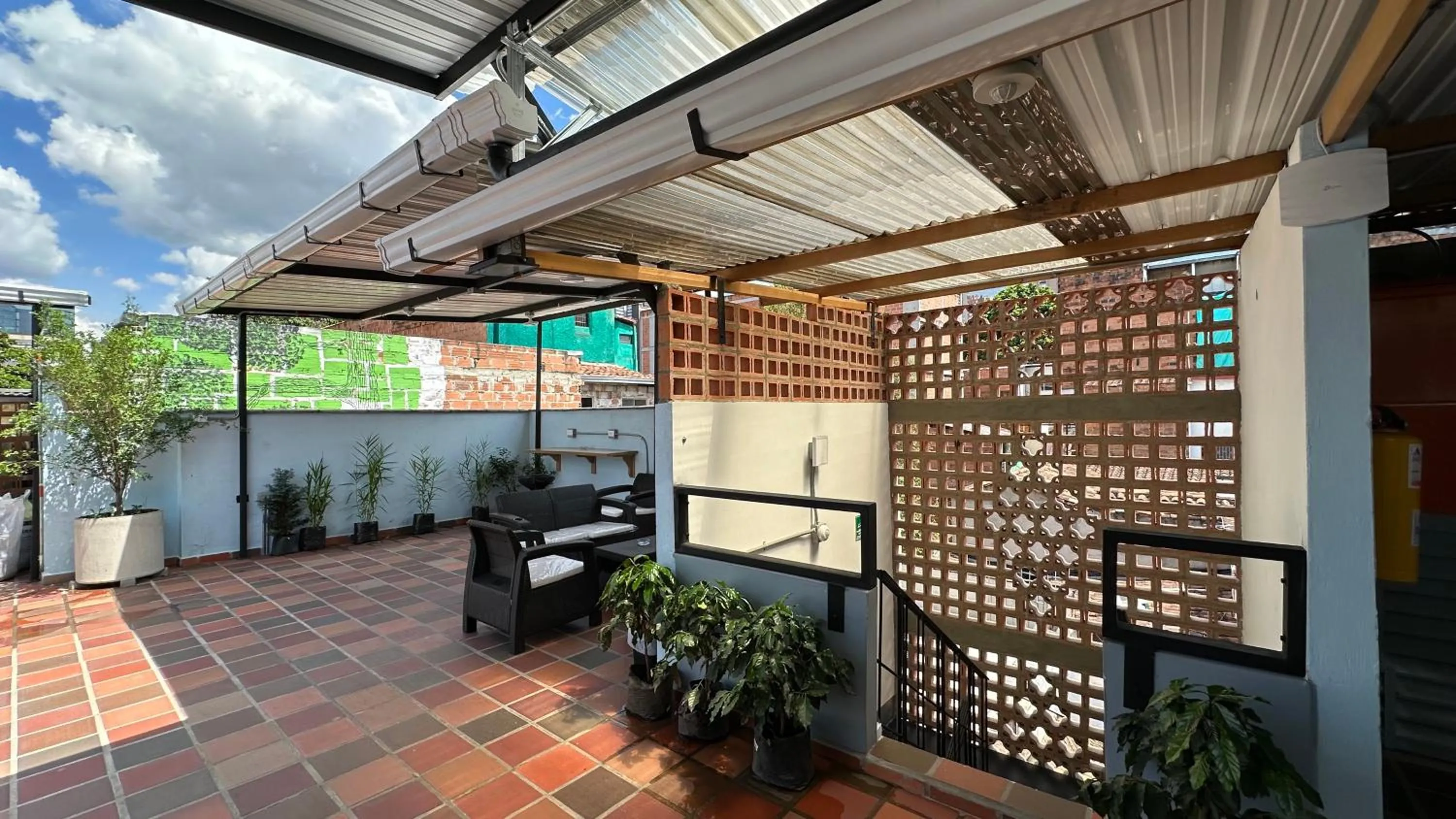 Patio in CoLinkHouse Hotel