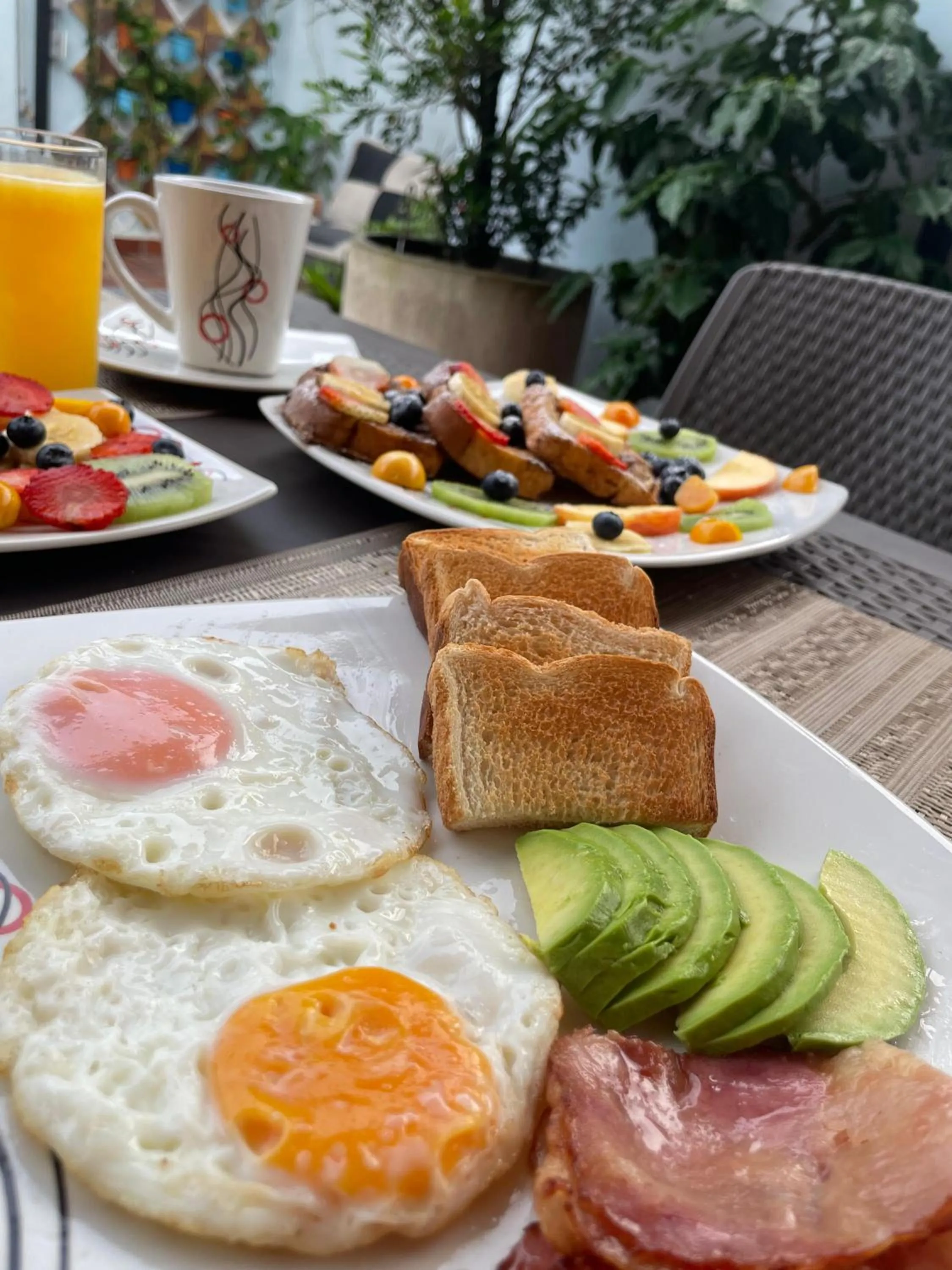 Restaurant/places to eat in CoLinkHouse Hotel