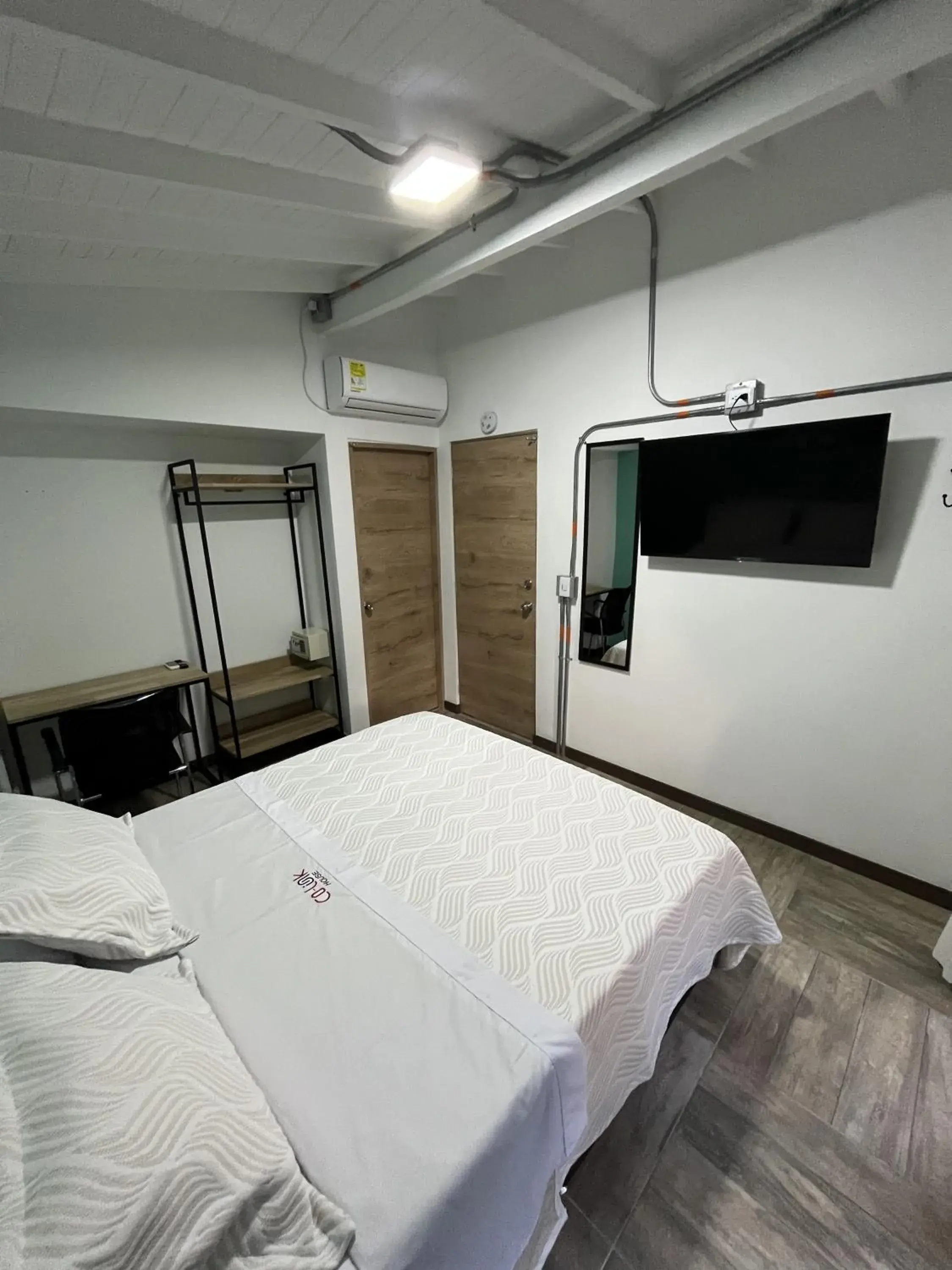 Queen Room with Balcony in CoLinkHouse Hotel Queen Room with Balcony in CoLinkHouse Hotel