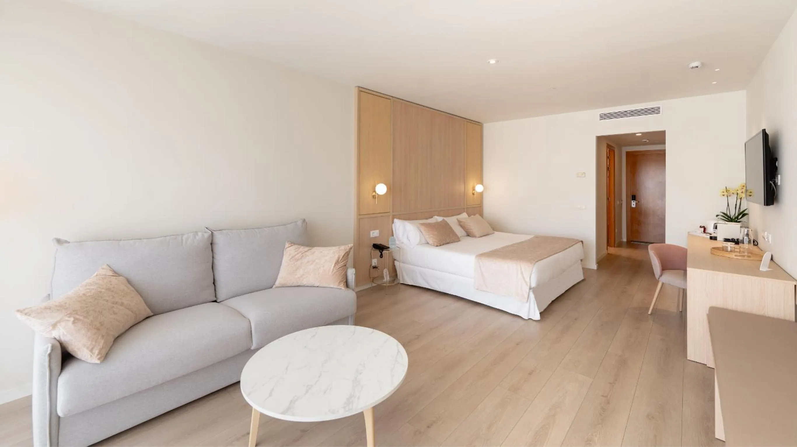 Bedroom, Bed in Hotel RH Ifach