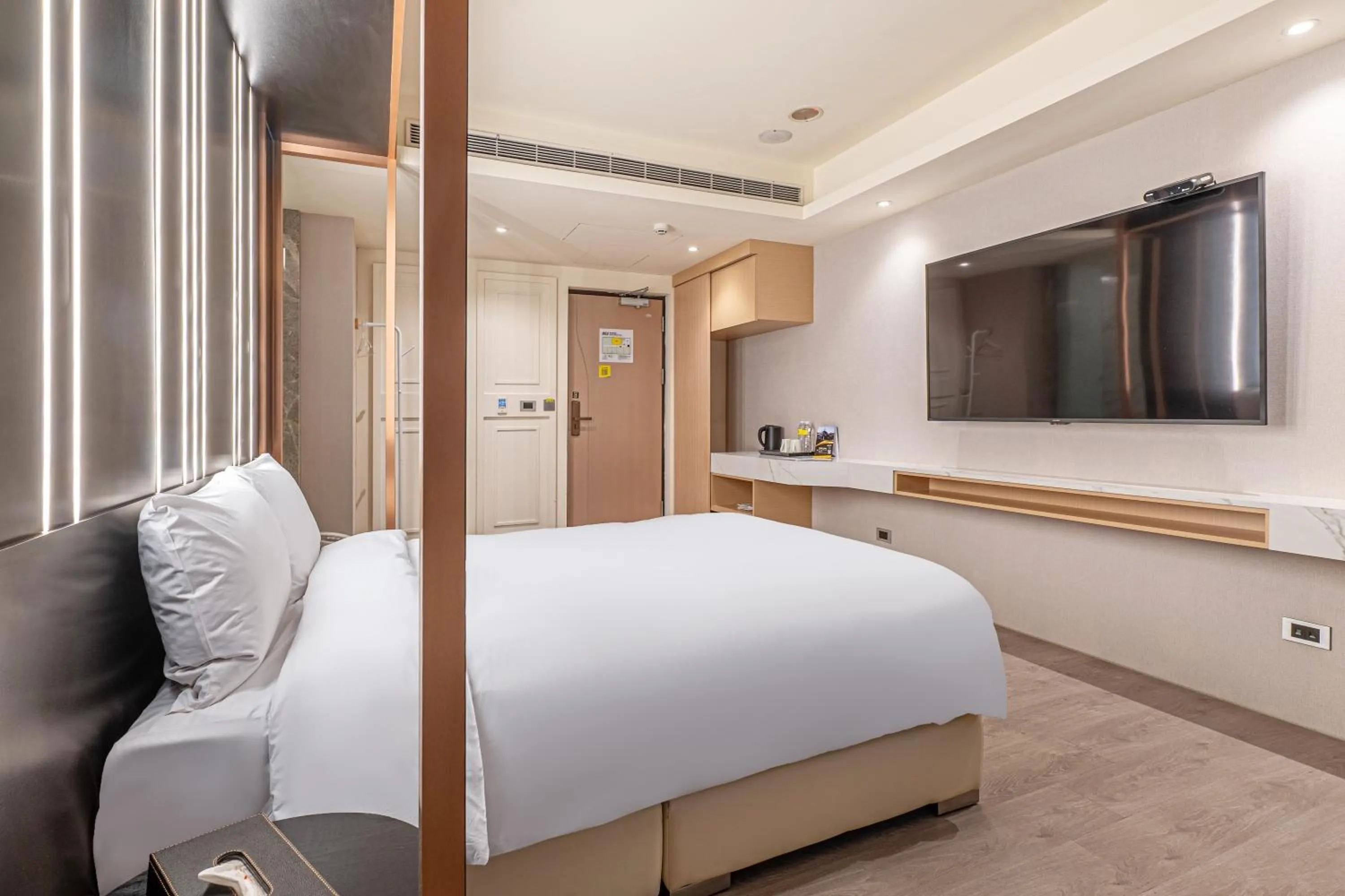 Bed in CHECK inn Taichung Qinghai