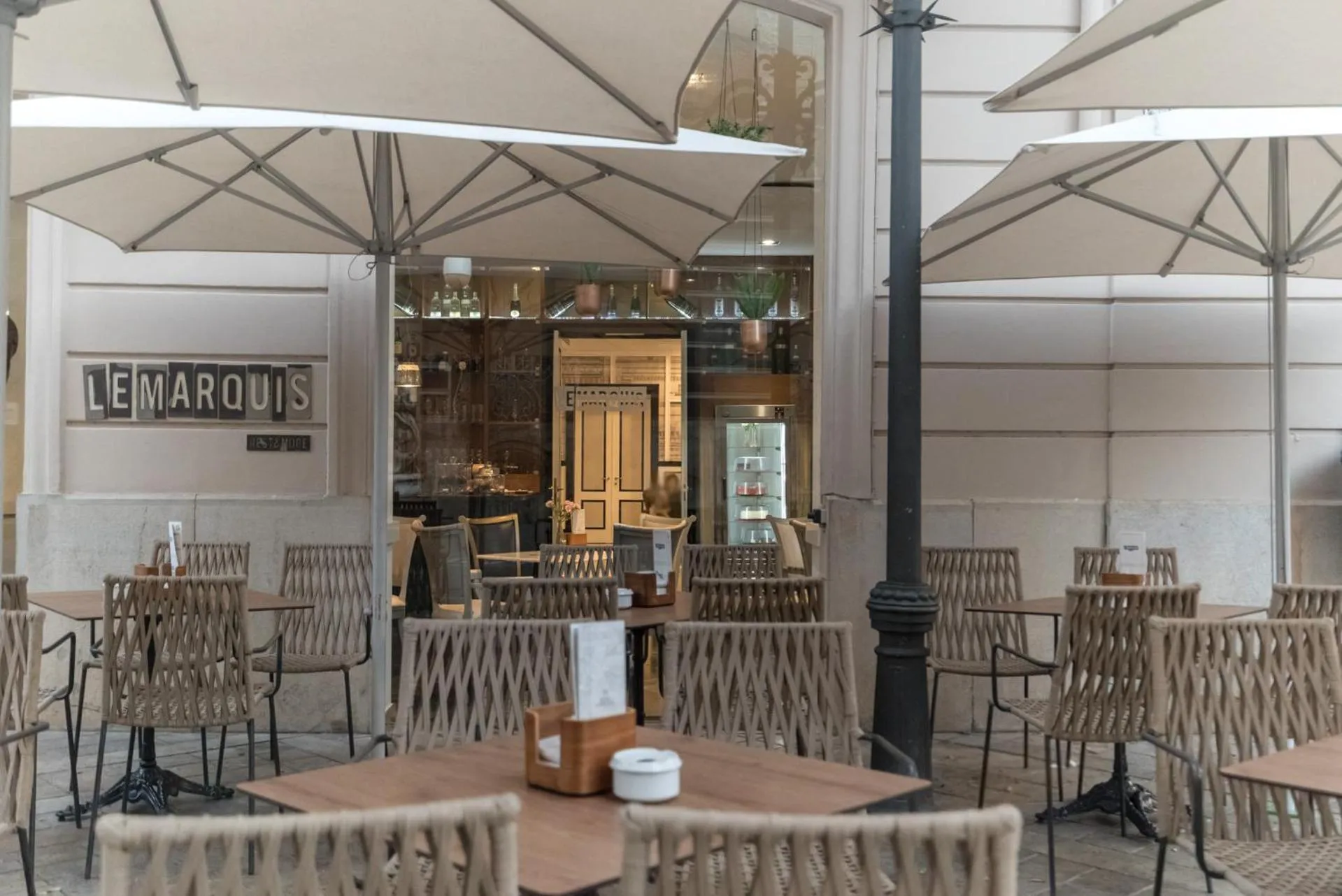 Restaurant/places to eat in SH Ingles Boutique Hotel