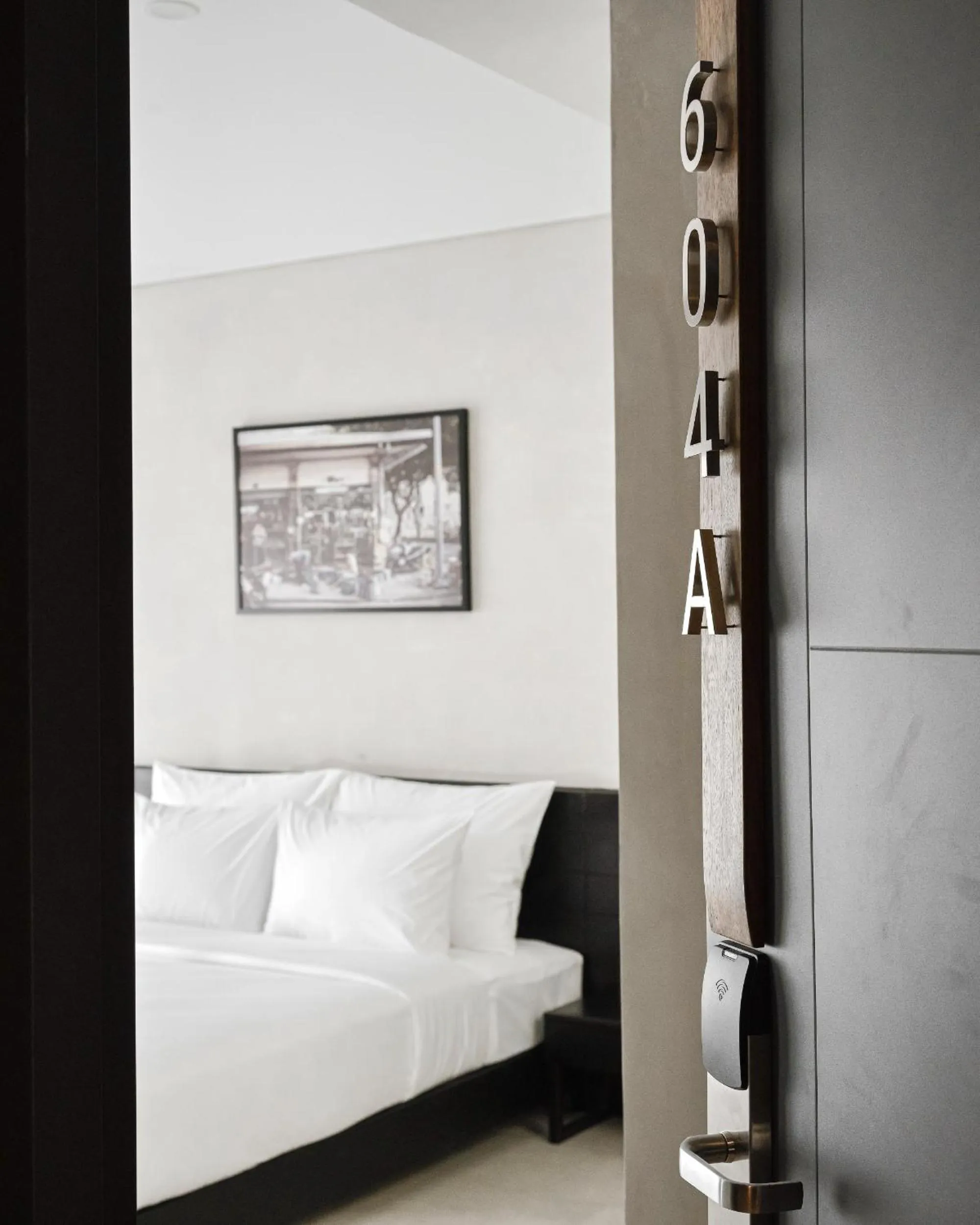 Bed in Triple E Hotel Metro Ben Thanh