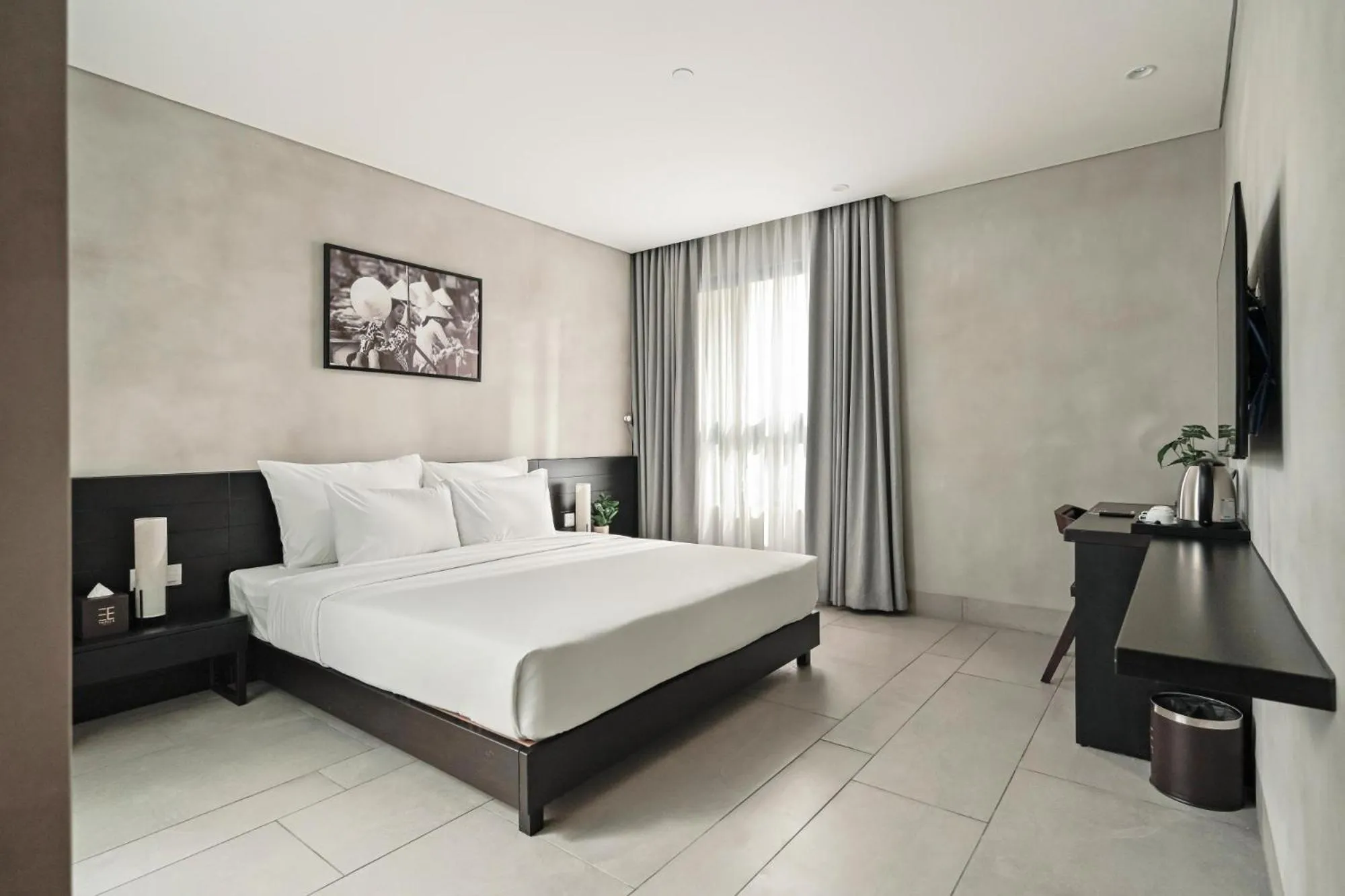 Bed in Triple E Hotel Metro Ben Thanh