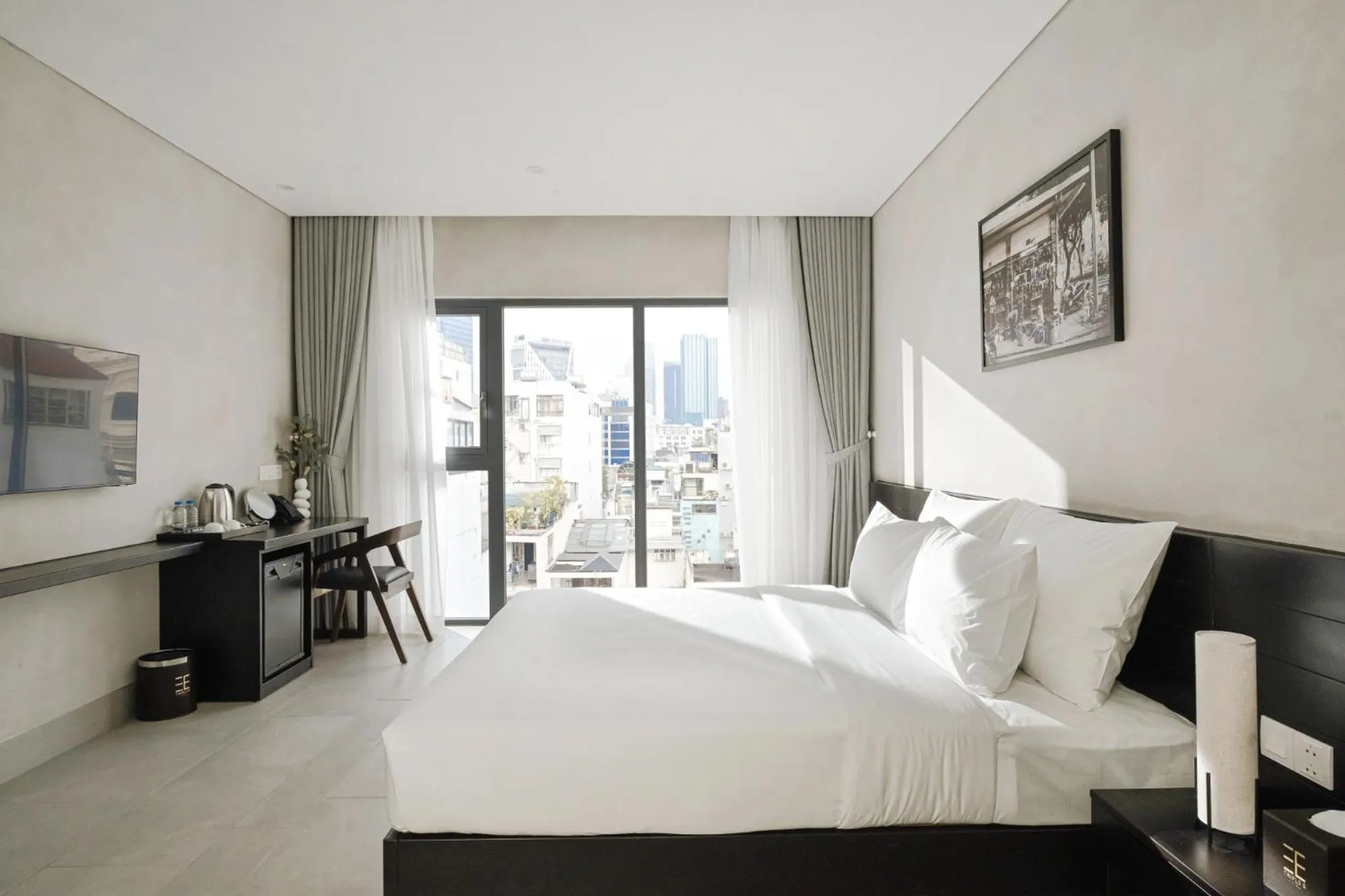 Bed in Triple E Hotel Metro Ben Thanh