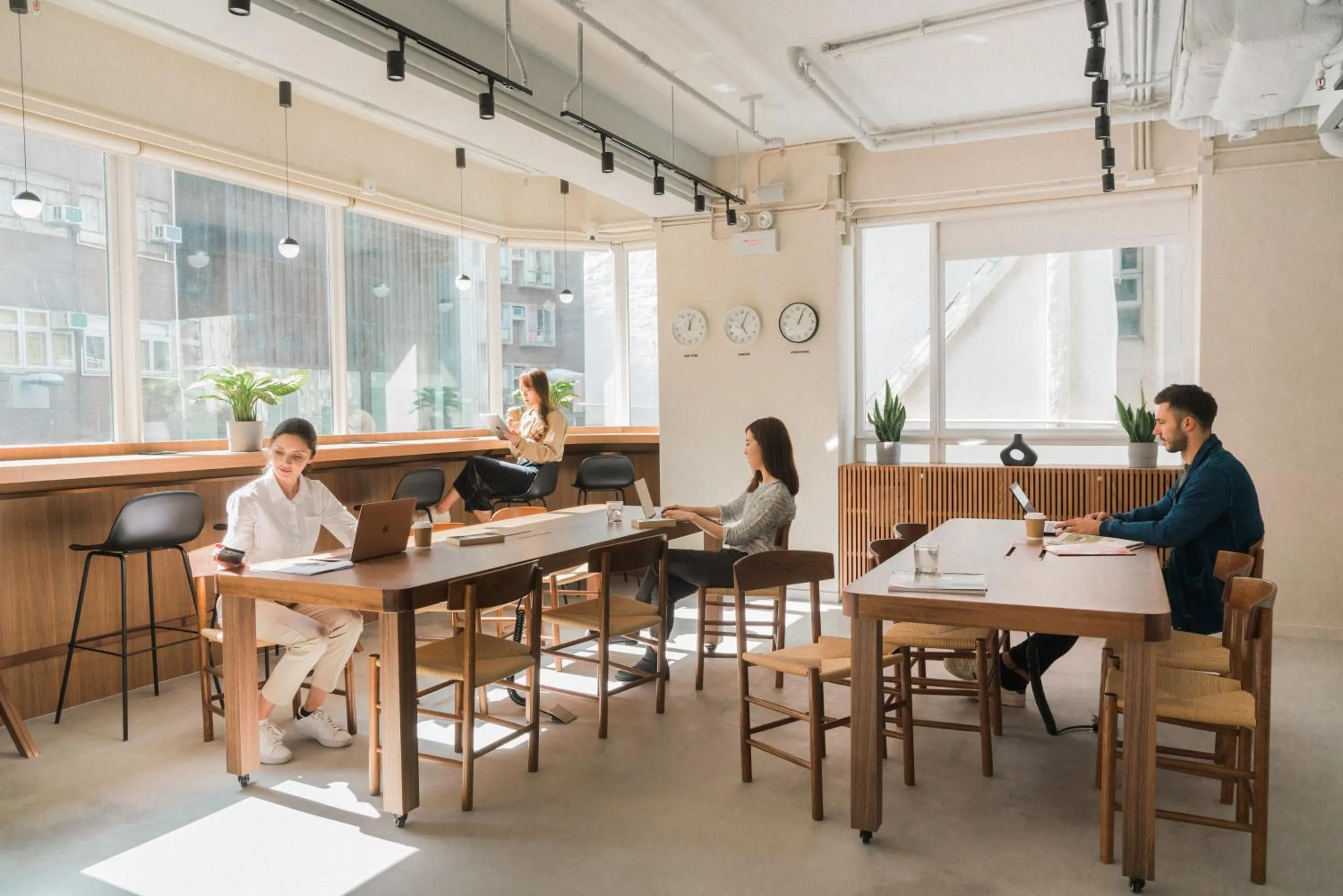 Communal lounge/ TV room in Weave Suites - Central West