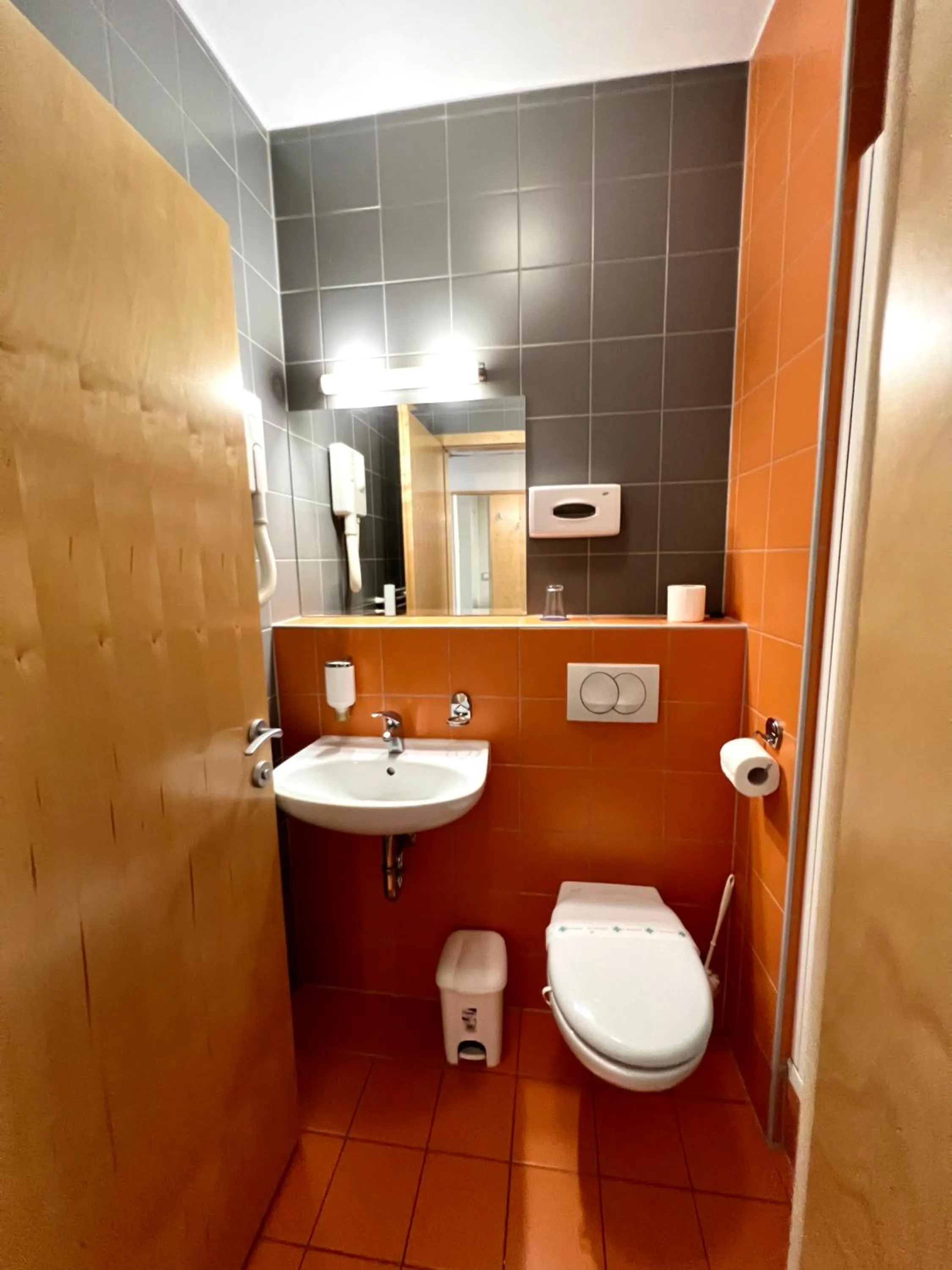 Bathroom in Hotel Jeruzalem