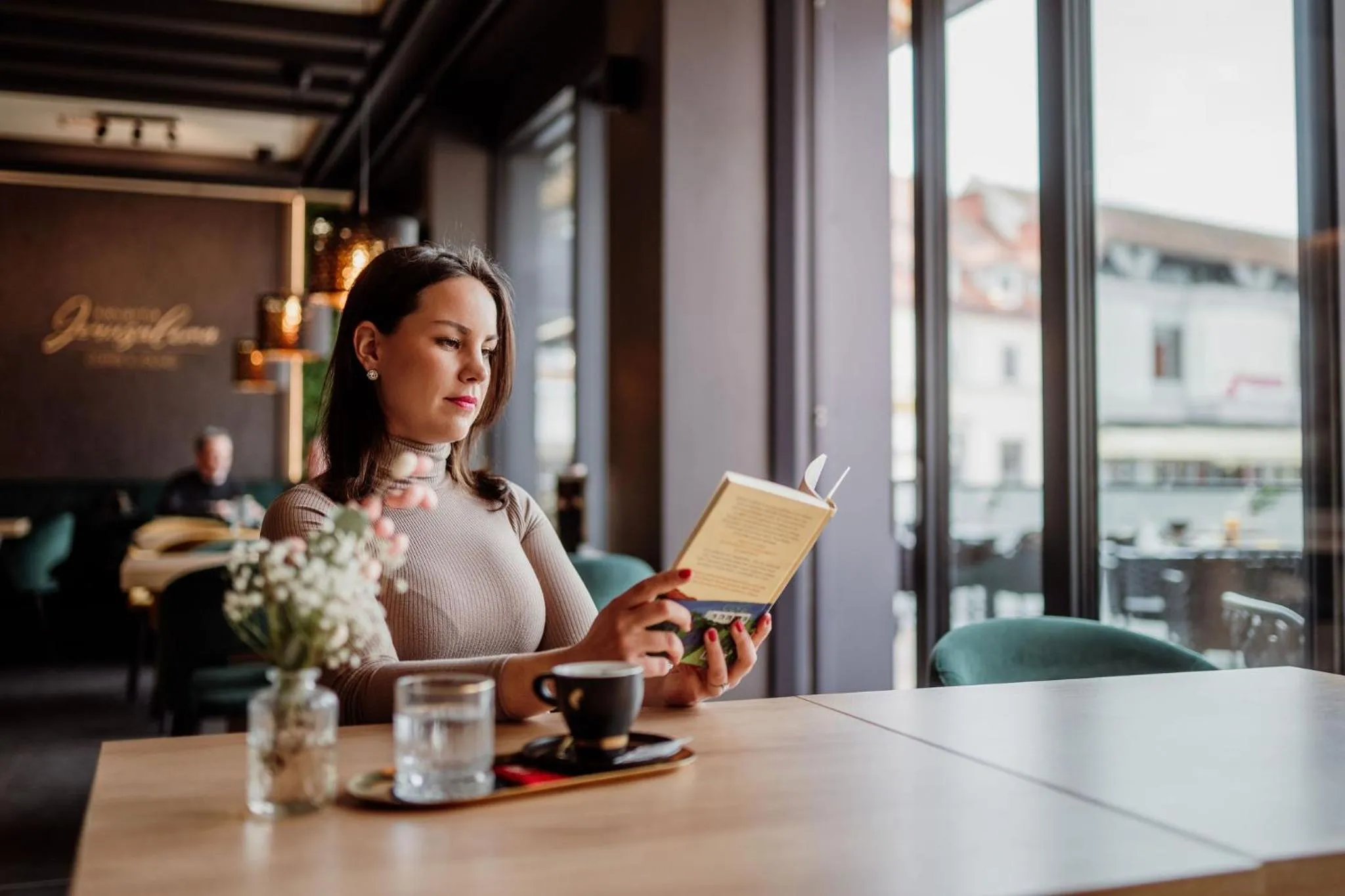 Restaurant/places to eat in Hotel Jeruzalem