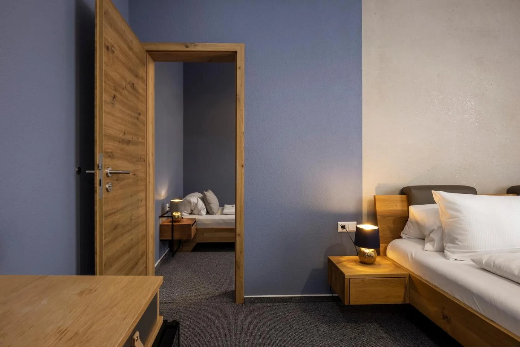 Family, Bed in Hotel Residenz Luxury - Outletcity - Parken - Klima - 24h Check-In