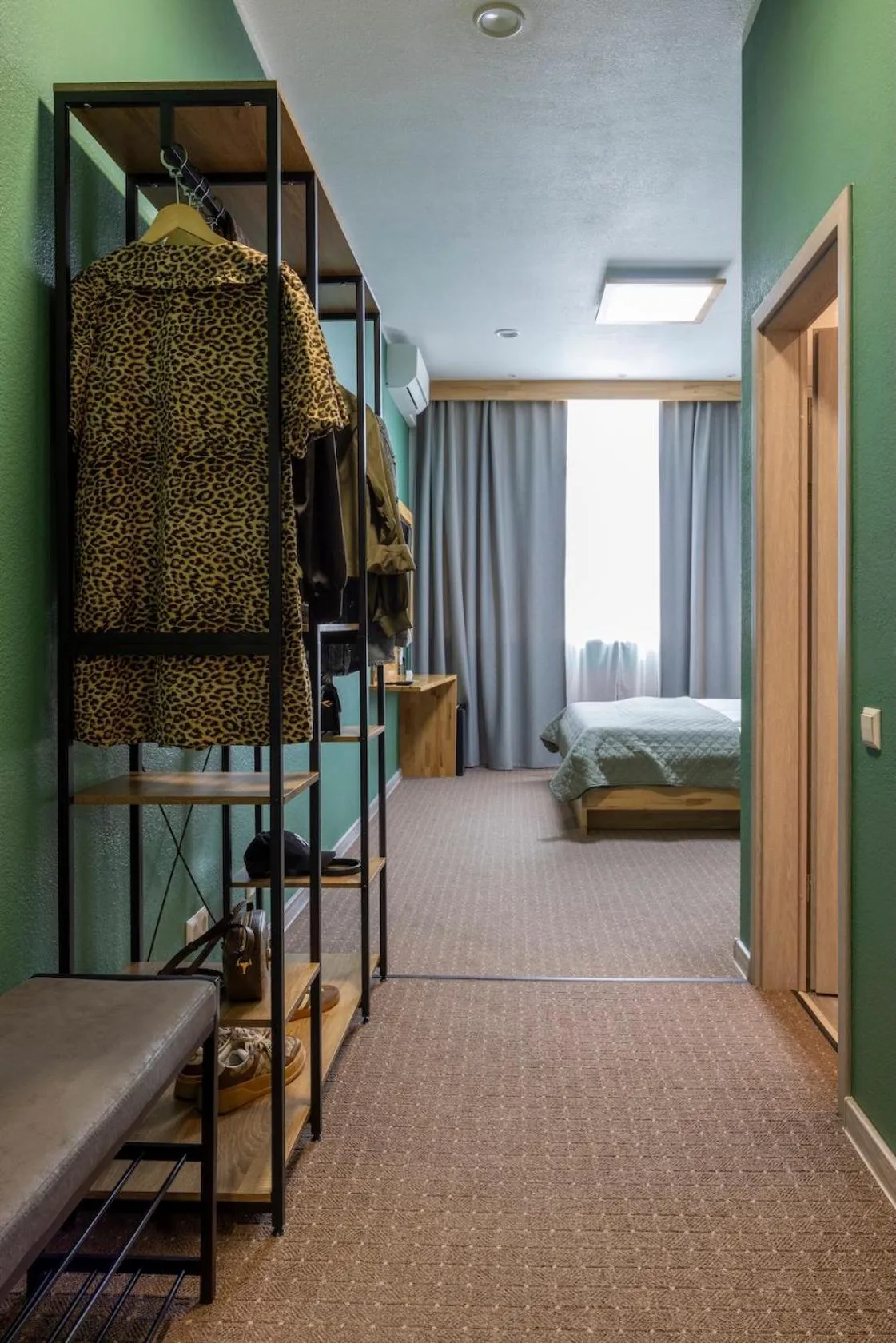 Photo of the whole room, Bed in Hotel Residenz Luxury - Outletcity - Parken - Klima - 24h Check-In