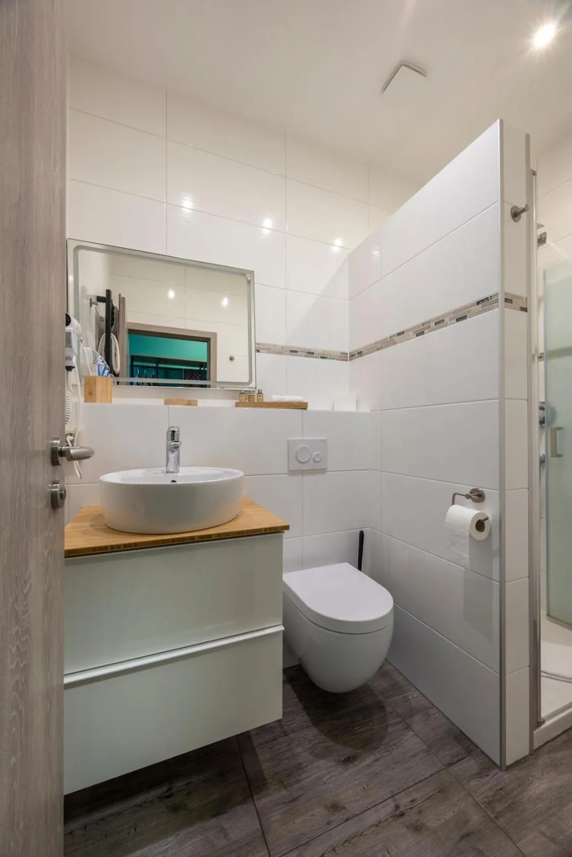 Shower in Hotel Residenz Luxury - Outletcity - Parken - Klima - 24h Check-In