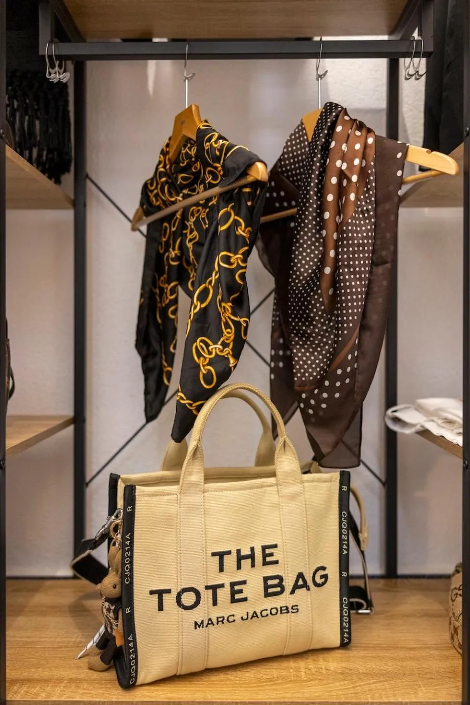 Toilet in Hotel Residenz Luxury - Outletcity - Parken - Klima - 24h Check-In