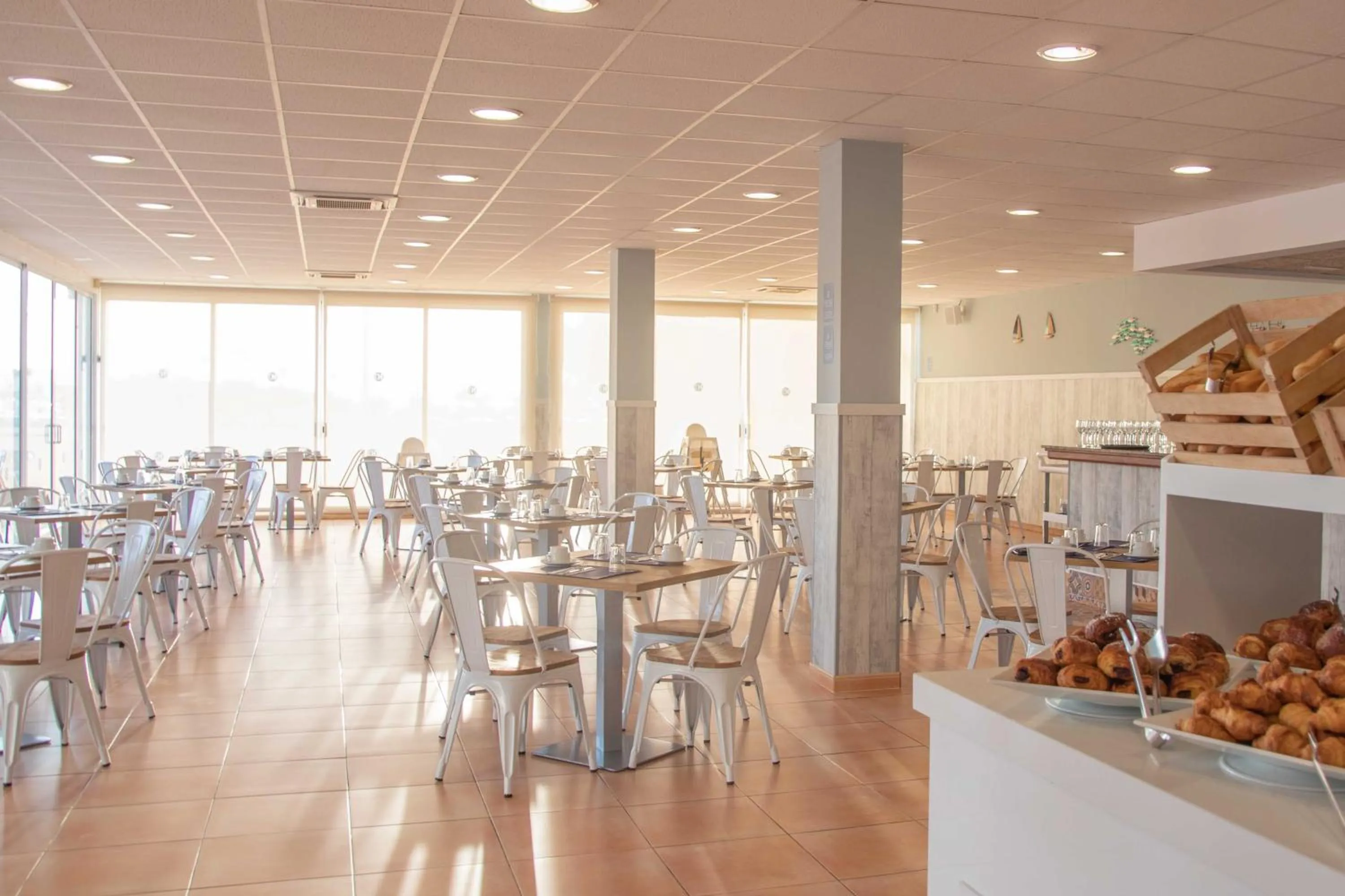 Restaurant/places to eat in Comitas Isla del Aire