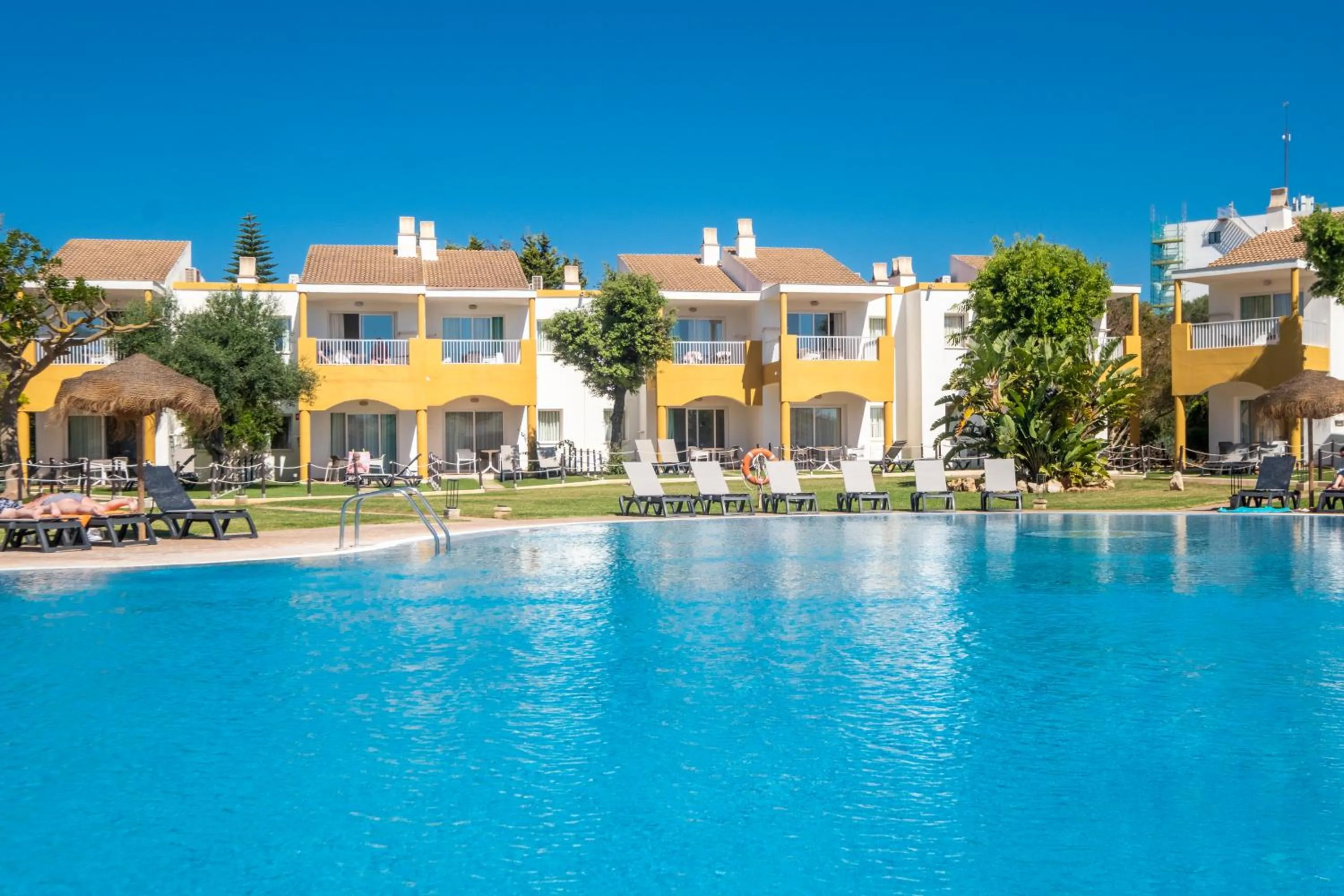 Swimming pool in Comitas Isla del Aire